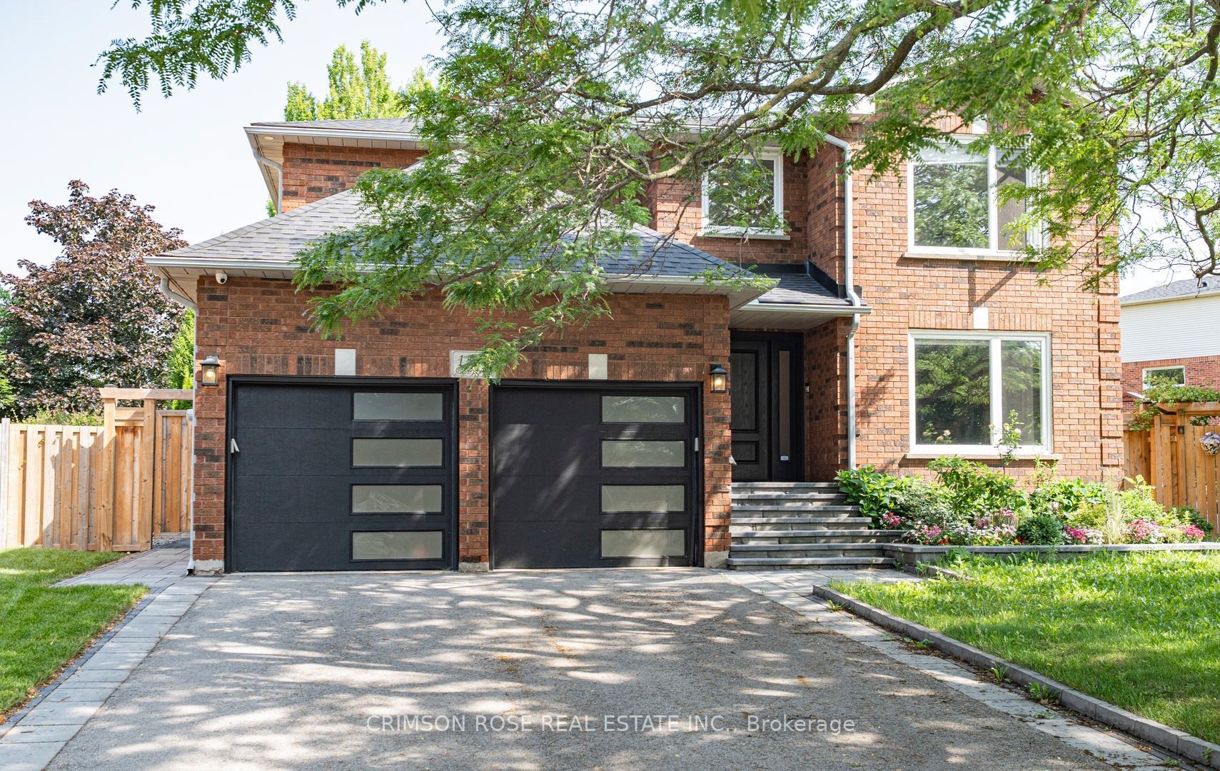 Unit Upper Half - 1588 Stationmaster Lane, Oakville 2