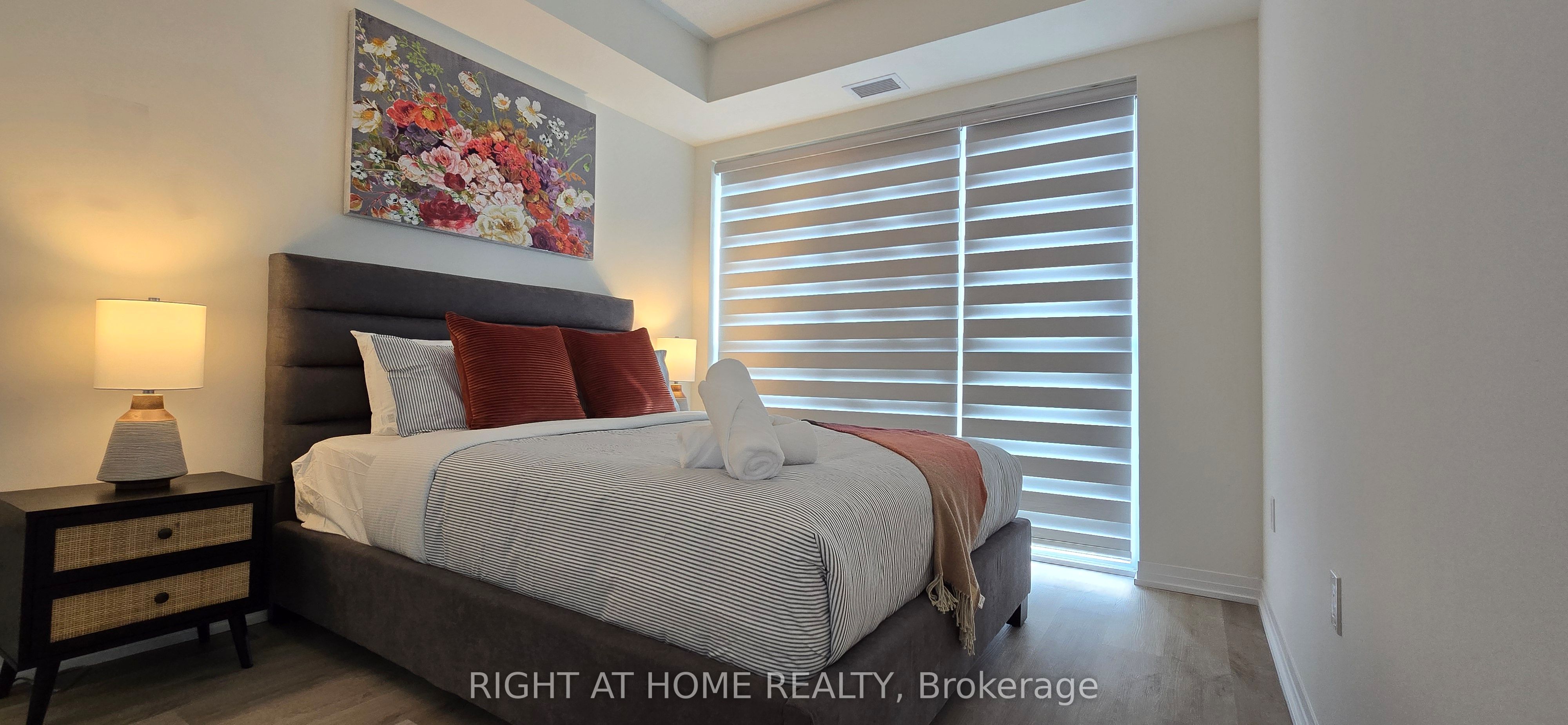 Unit 2302 - 15 Watergarden Drive, Mississauga 4