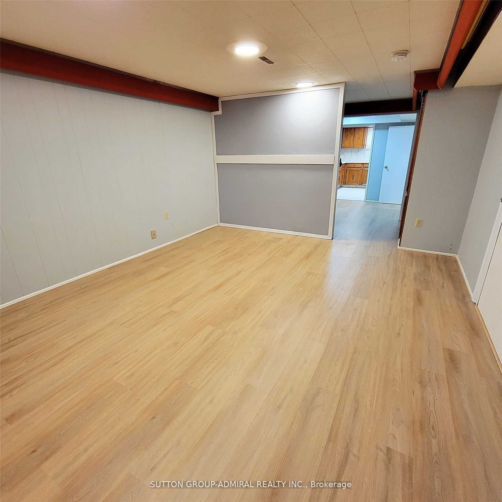 Unit Lower - 17 Pamille Place, North York 5