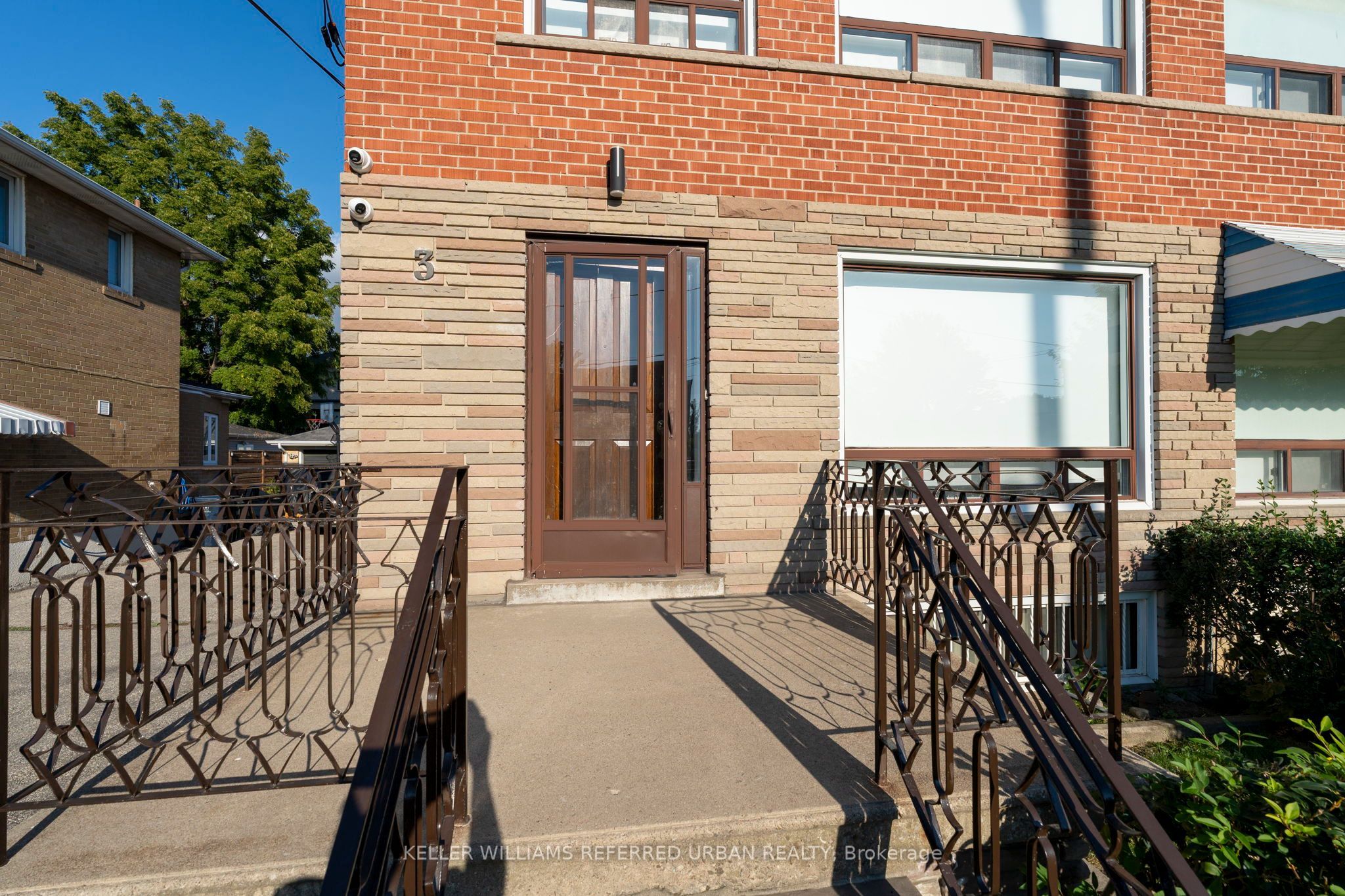 3 Duckworth Street, North York 5