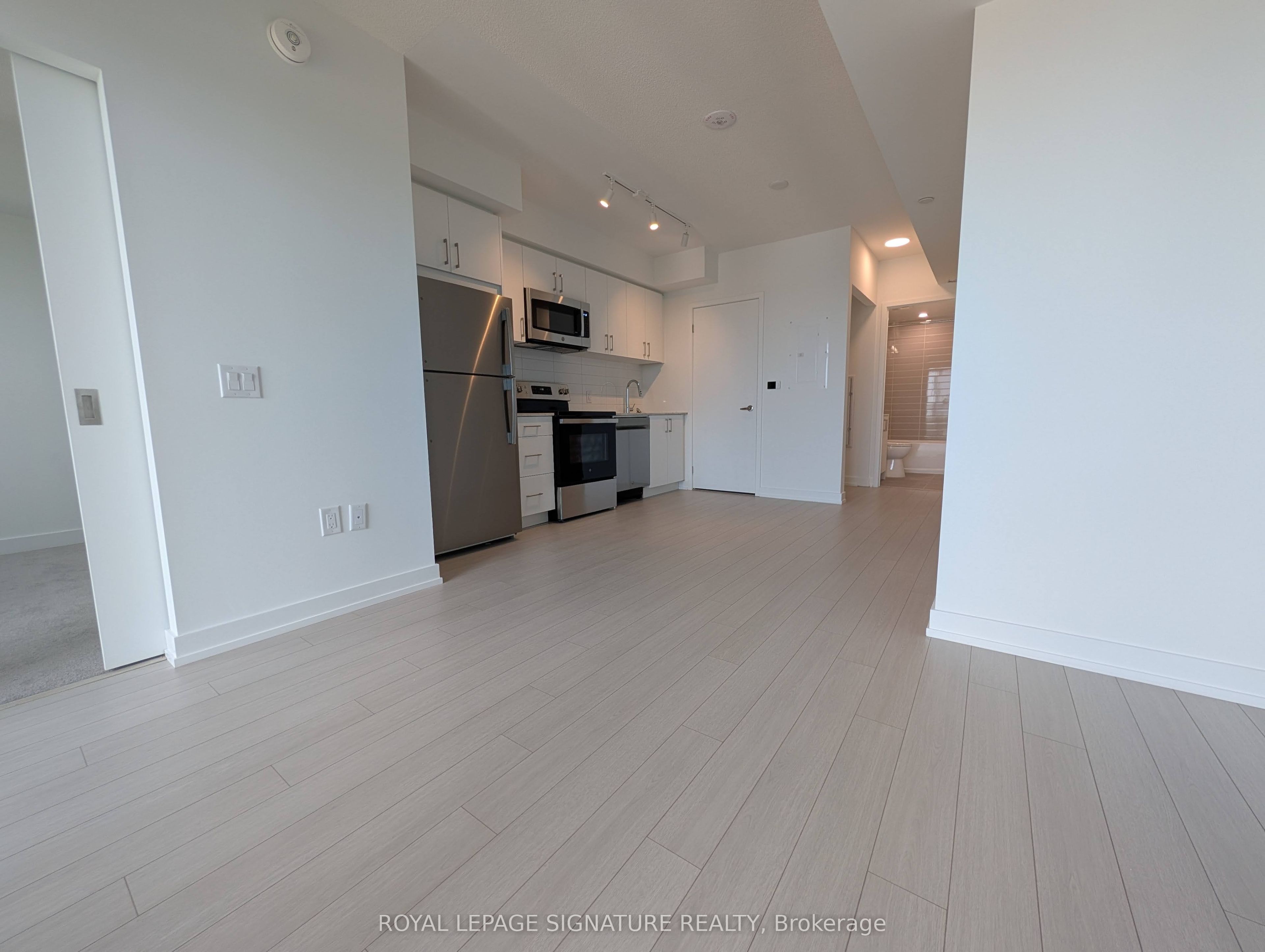 Unit 1320 - 4010 Eglinton Avenue, Etobicoke 4