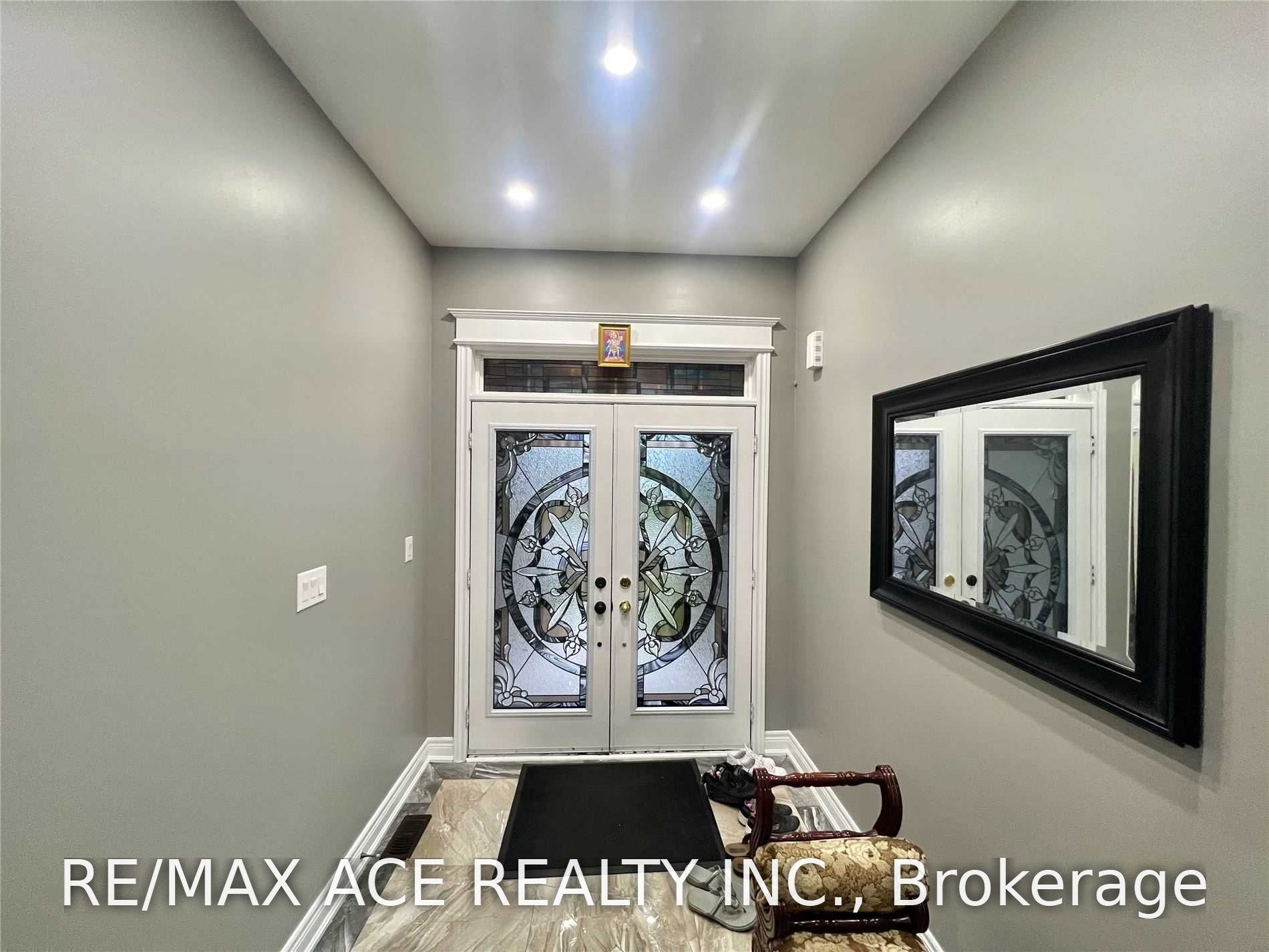 Unit Upper - 73 Birch Tree Trail, Brampton 2