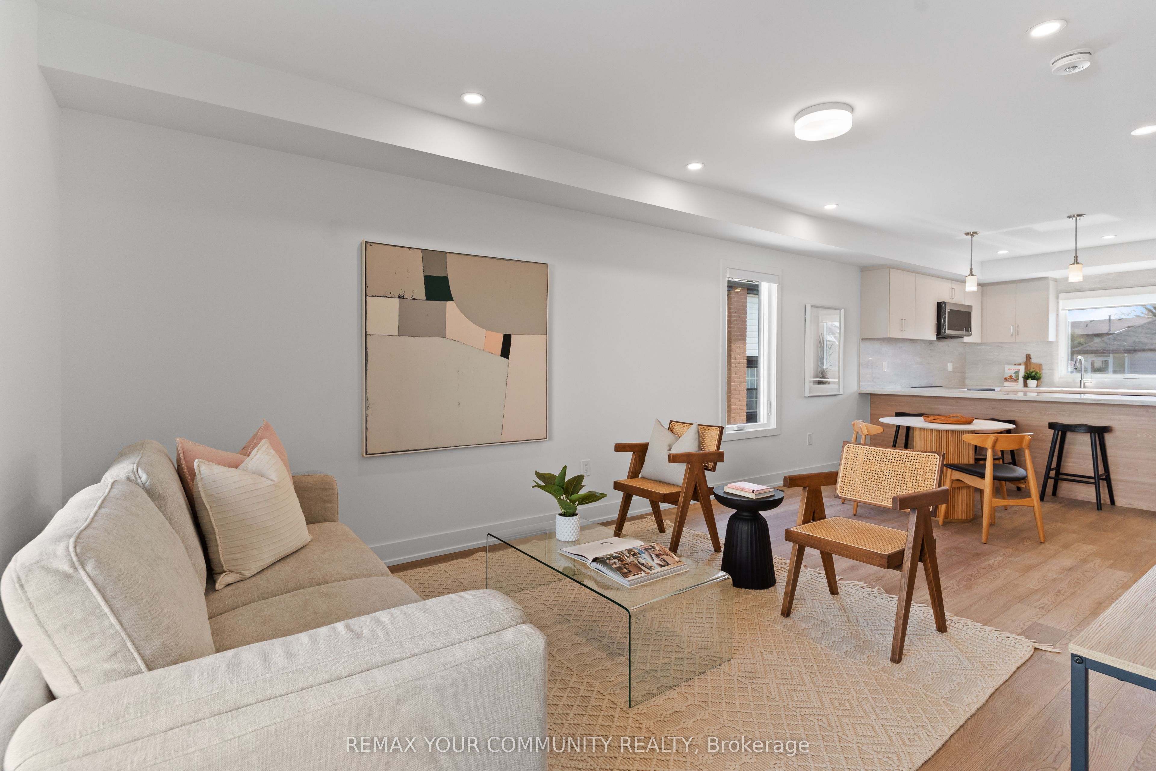 Unit 1 - 15 Acorn Avenue, Etobicoke 4