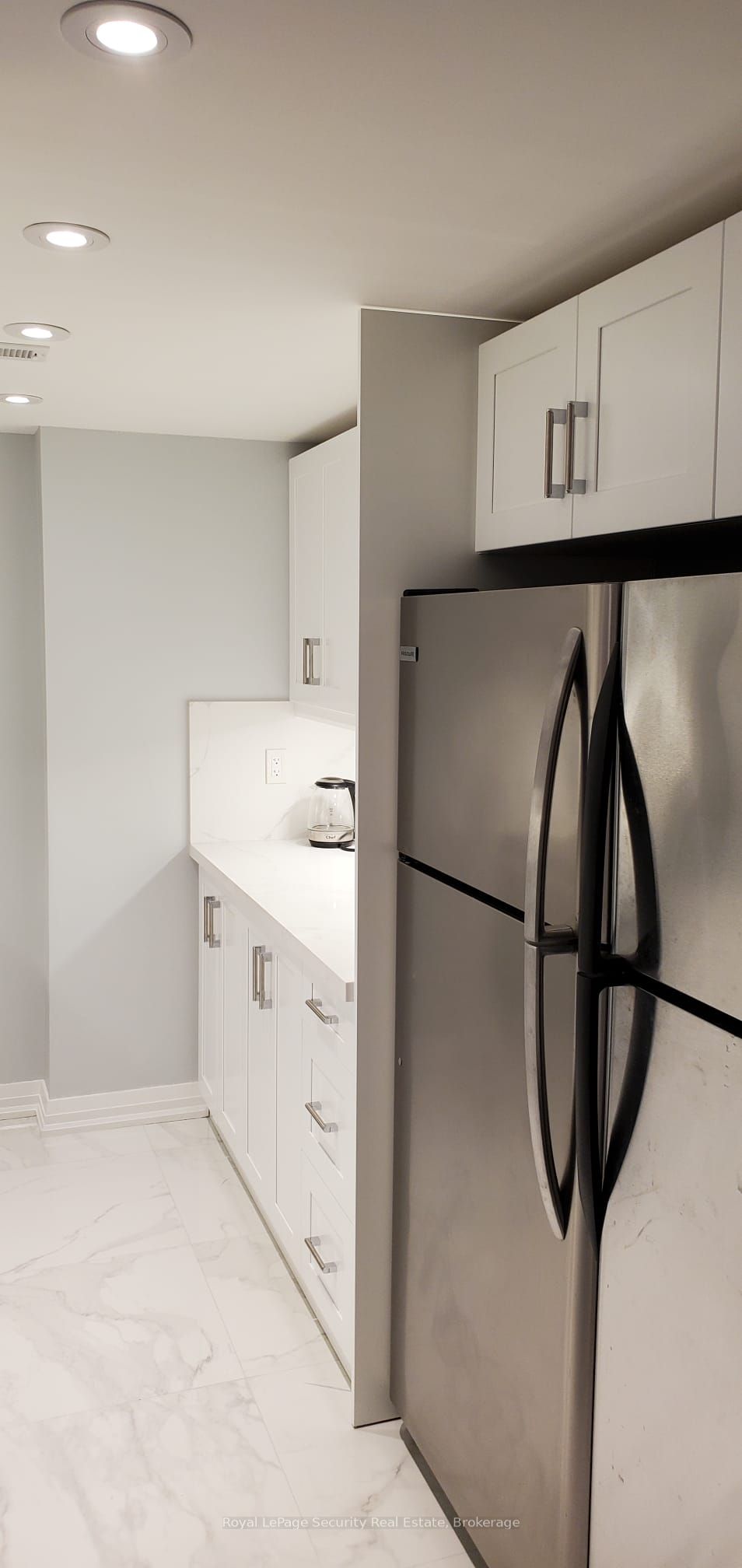 Unit Lower 2 - 196 Strathnairn Avenue, Toronto 5
