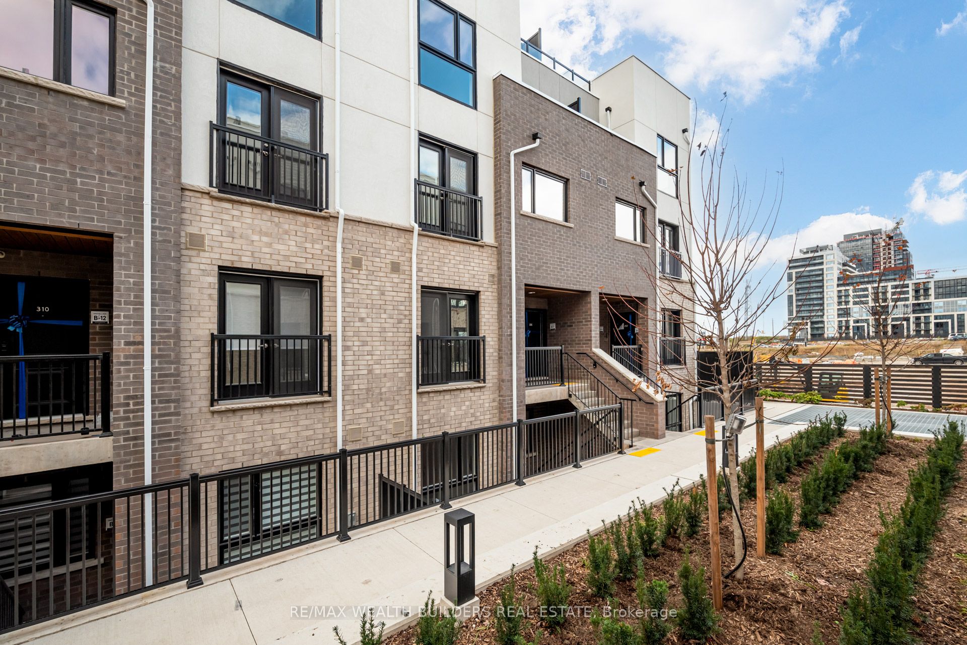 Unit 204B-06 - 349 Wheat Boom Drive W, Oakville 2