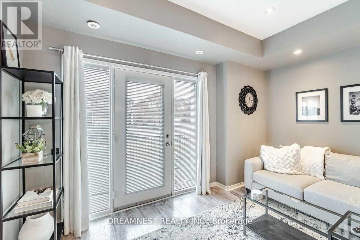Unit 5 - 5005 Oscar Peterson Boulevard, Mississauga 3