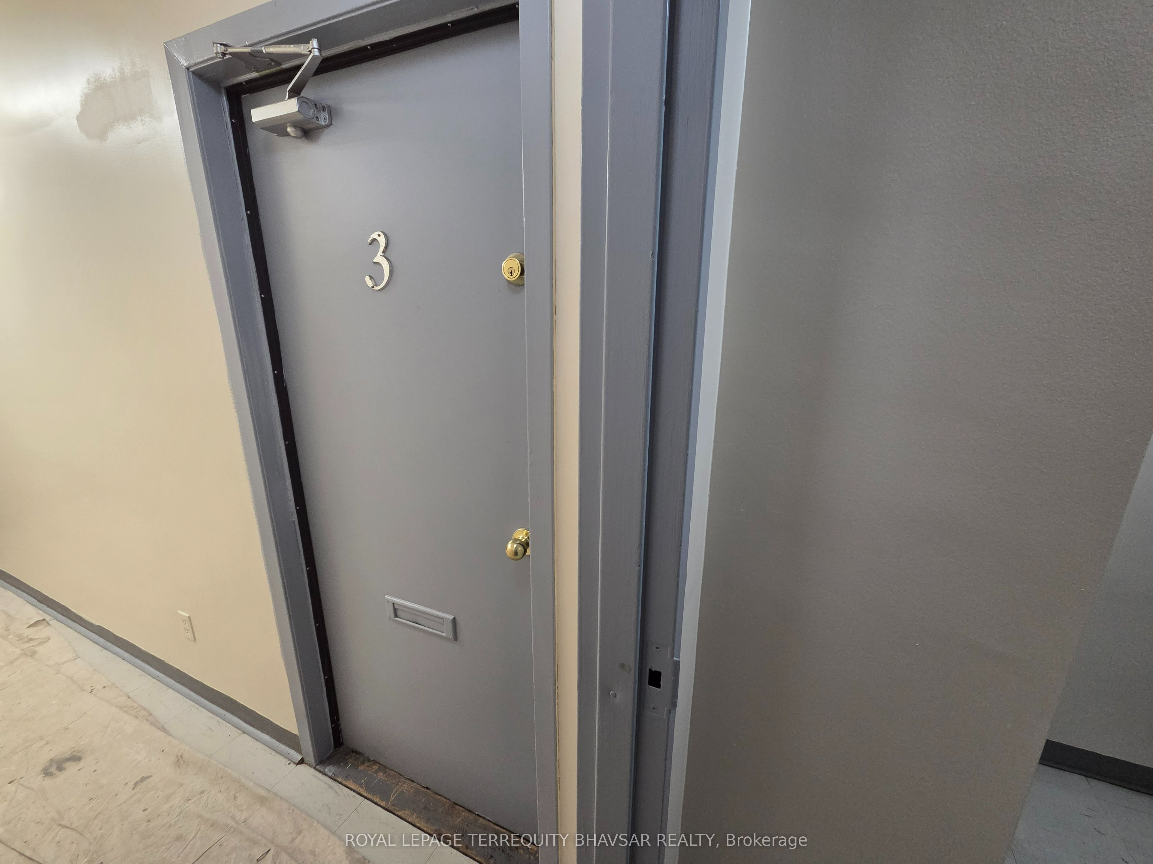 Unit 3 - 2827 Weston Road, North York 5