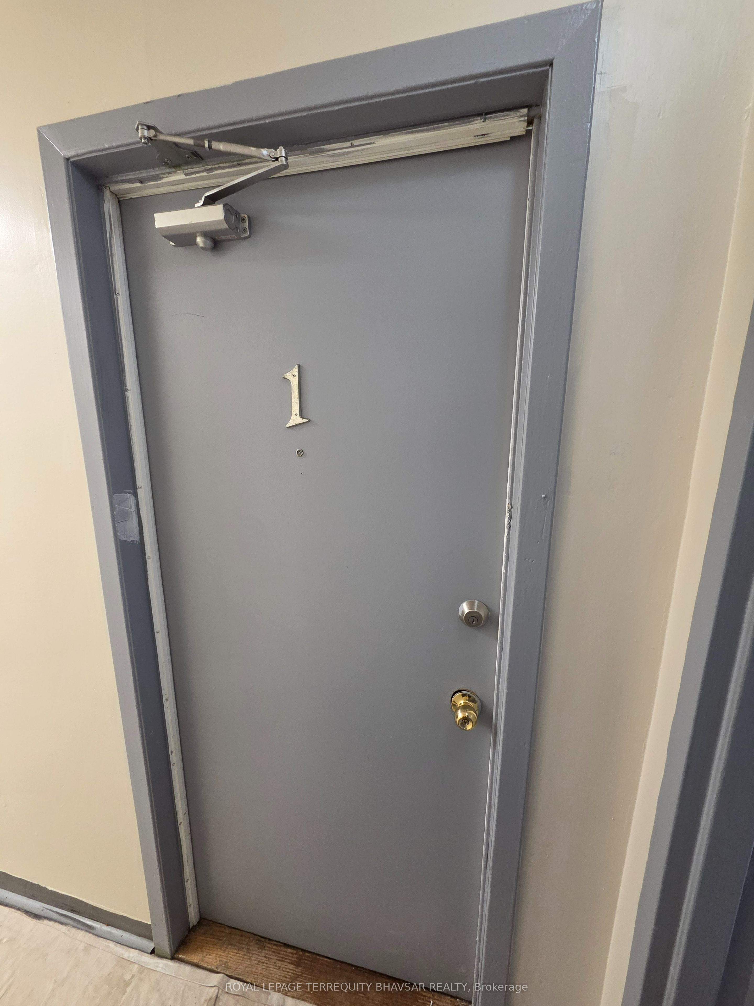 Unit 1 - 2827 Weston Road, North York 5