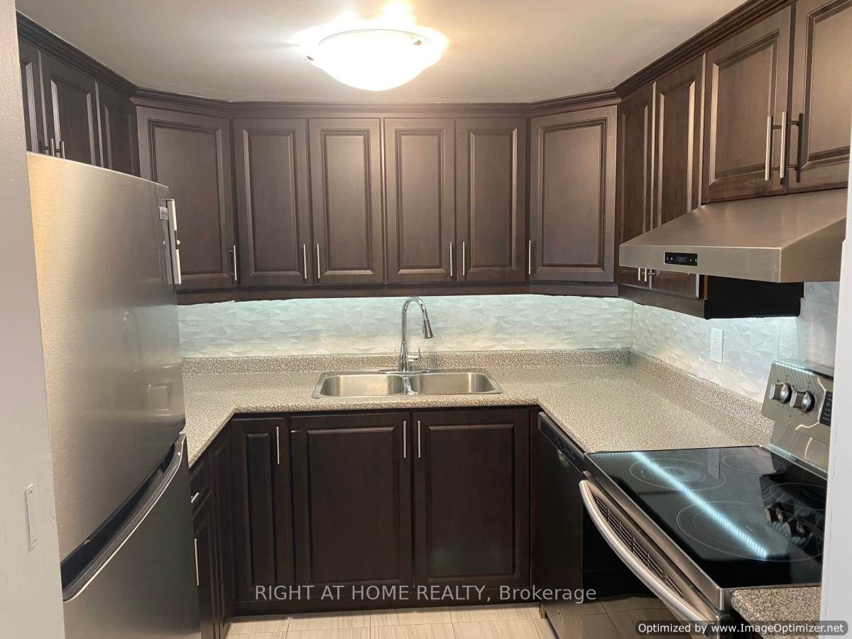 Unit 302 - 25 Agnes Street, Mississauga 5