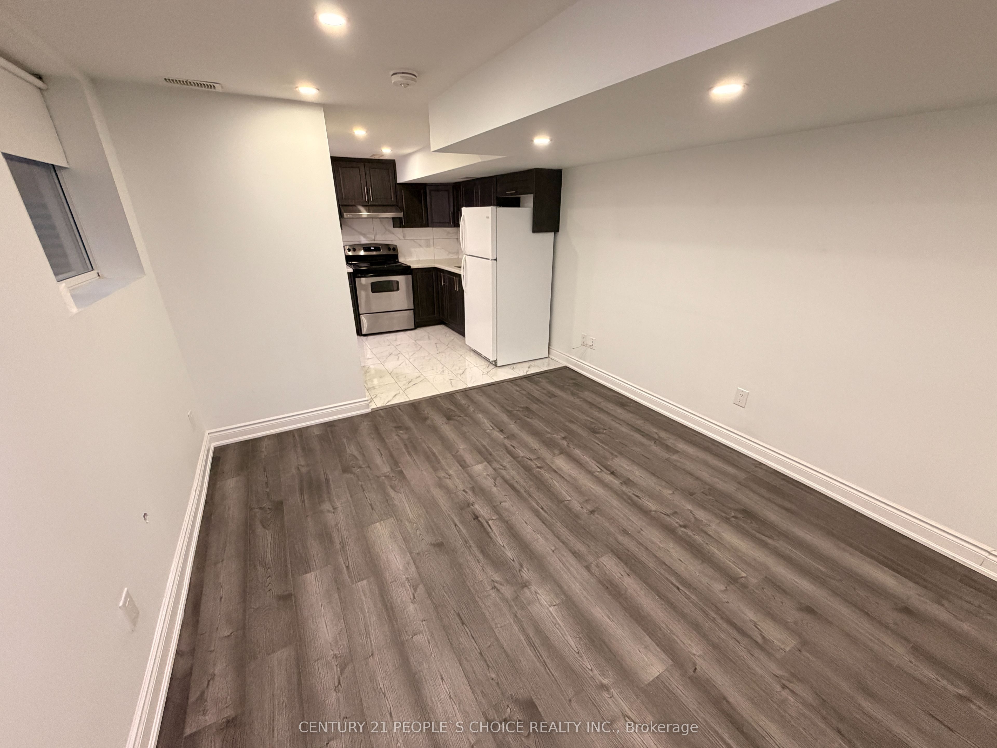Unit Unit 2, Basement - 36 Allangrove Drive, Brampton 4