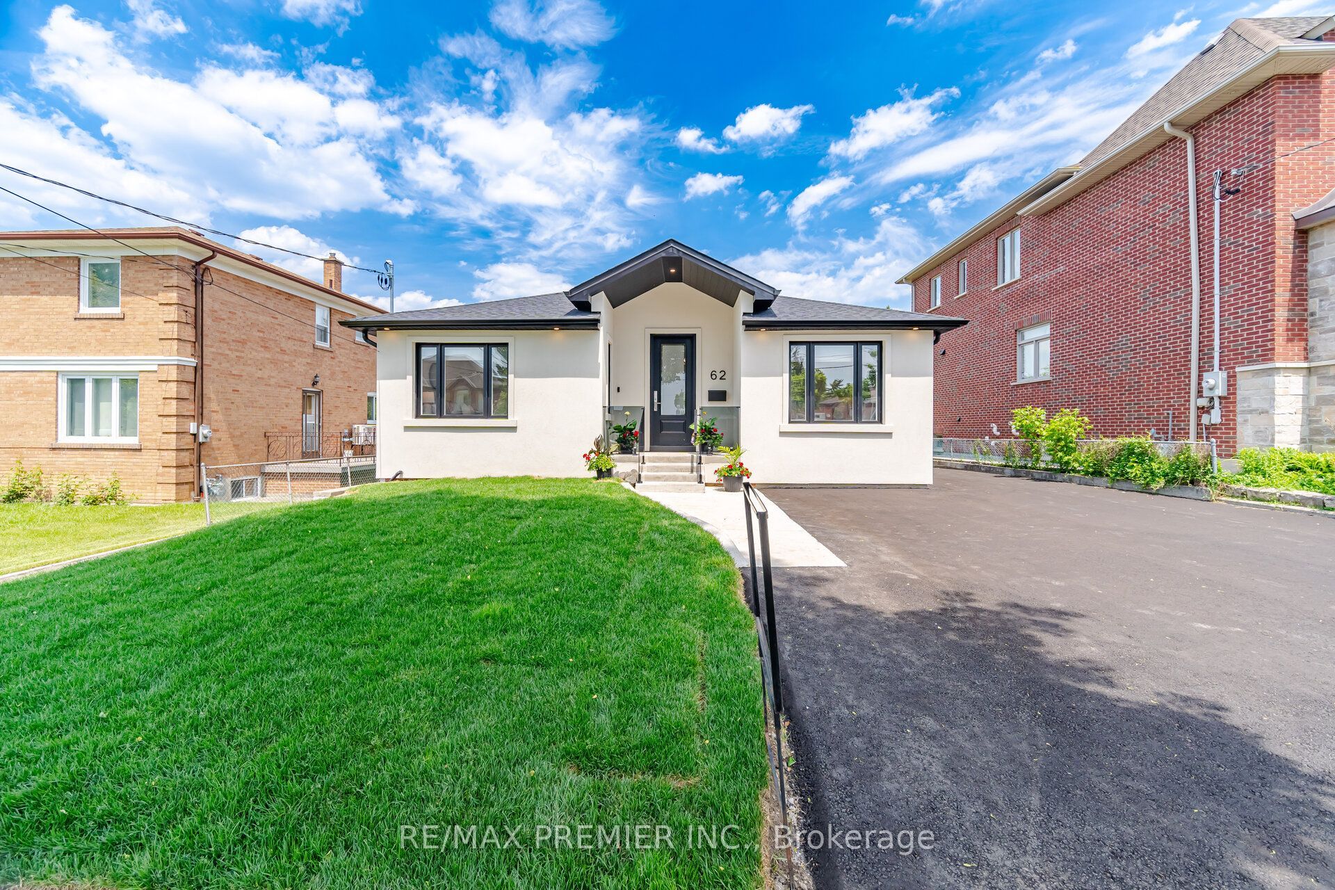 Unit Lower Level 1 - 62 Flamborough Drive, North York 3