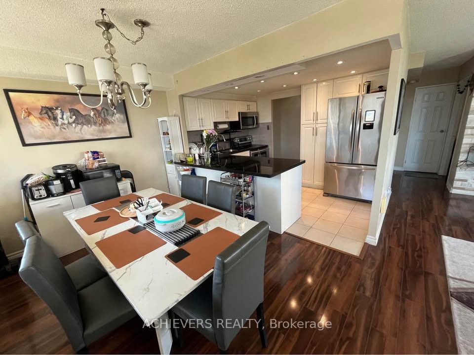 Unit 507 - 3590 Kaneff Crescent, Mississauga 4