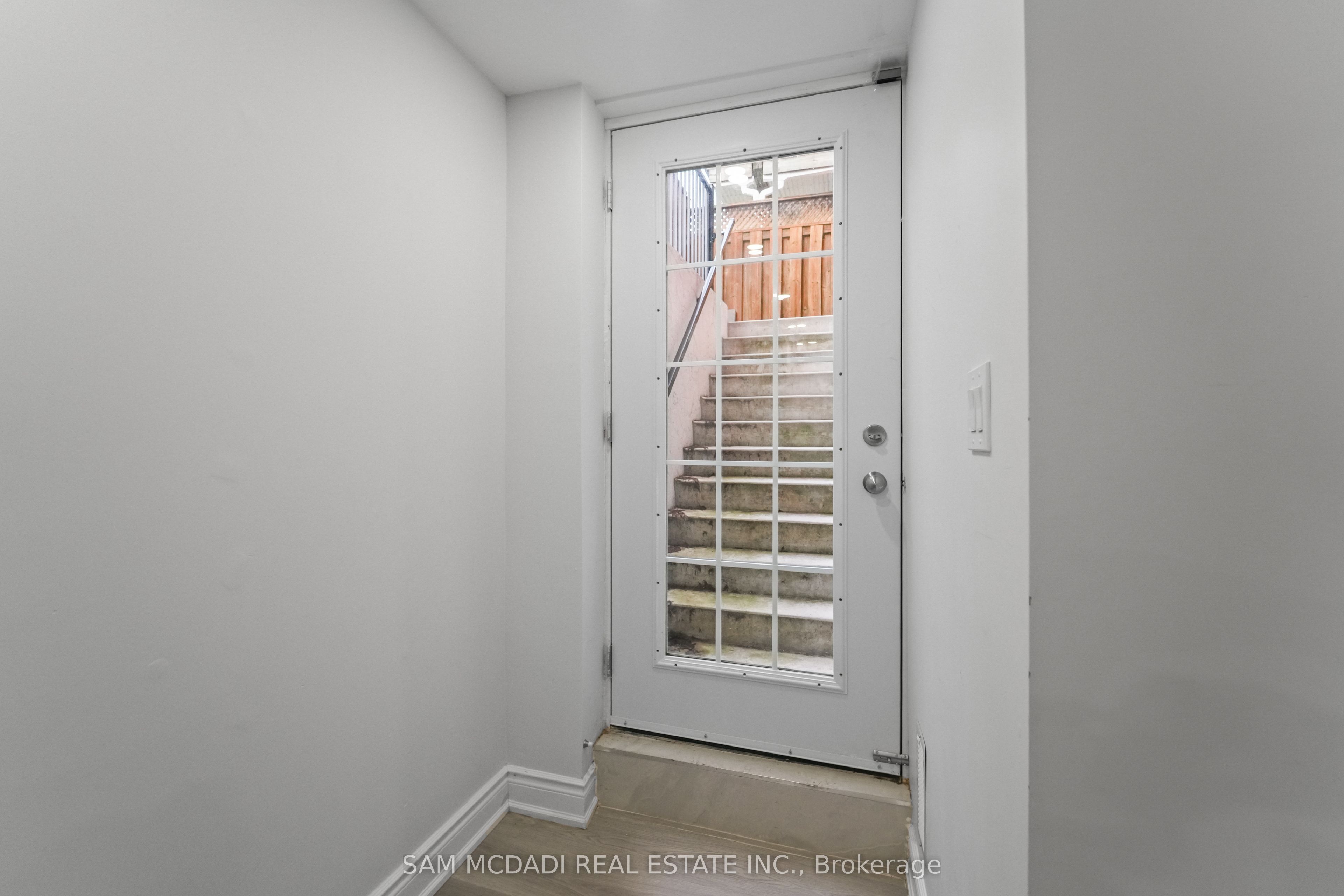 Unit BSMT - 4778 Crystal Rose Drive, Mississauga 2