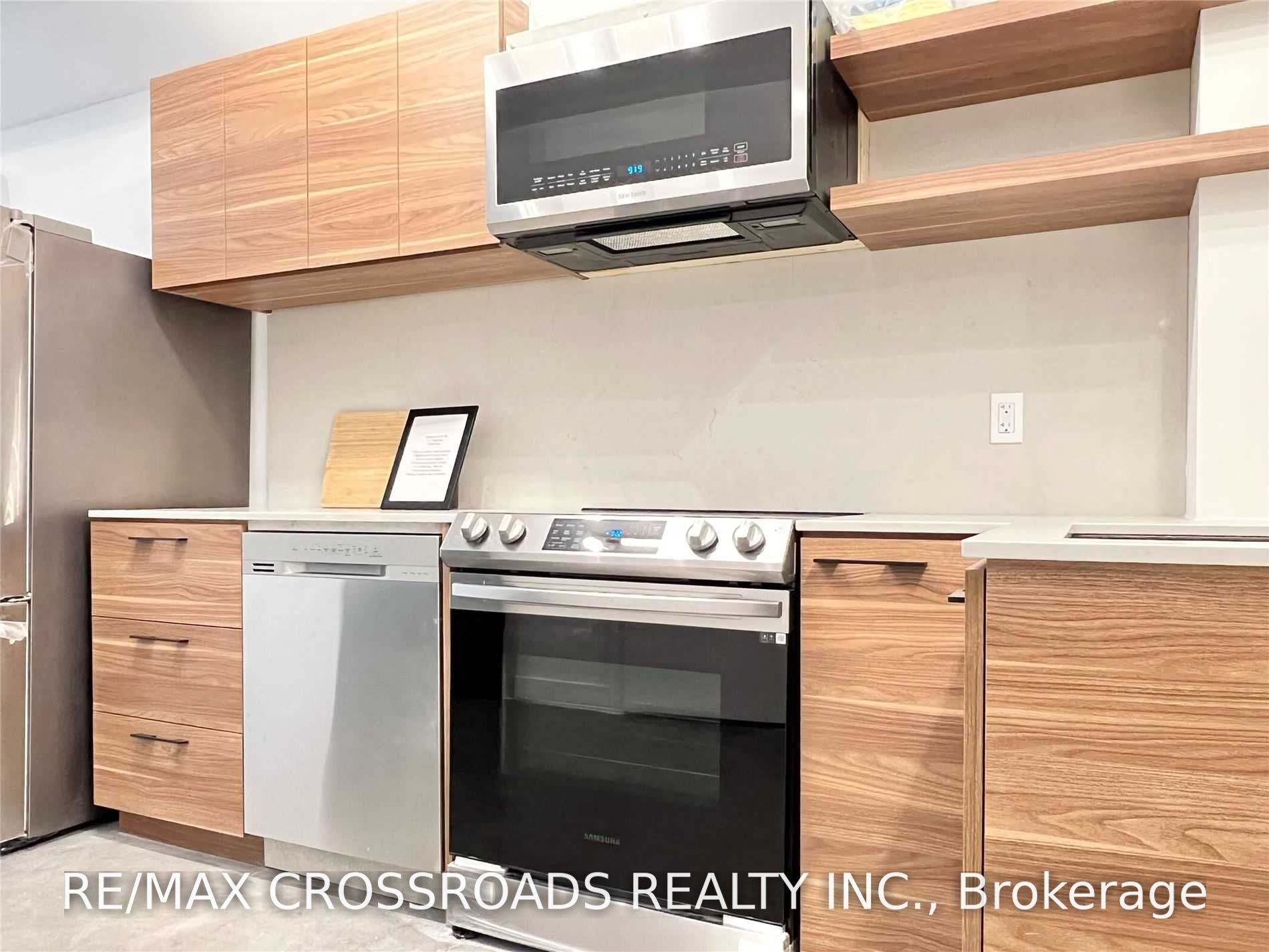 Unit 1B - 3333 Dundas Street W, Toronto 3