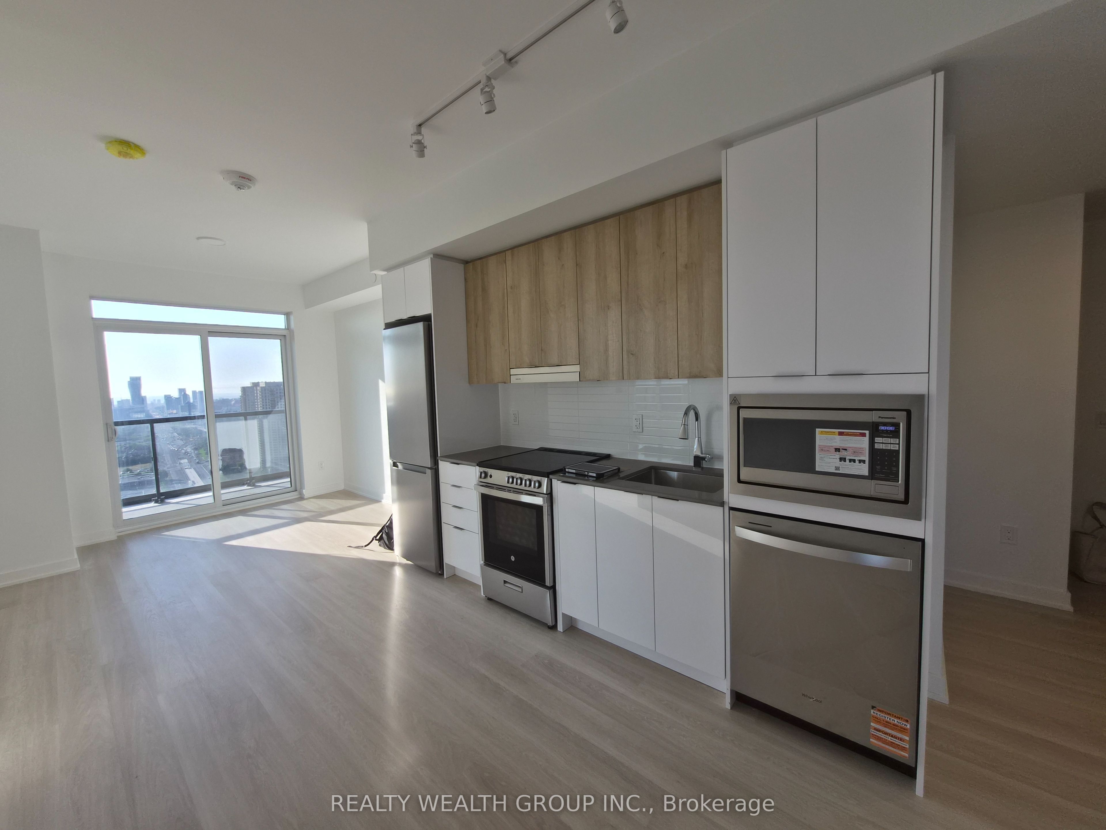 Unit 3002 - 5105 Hurontario Street, Mississauga 3