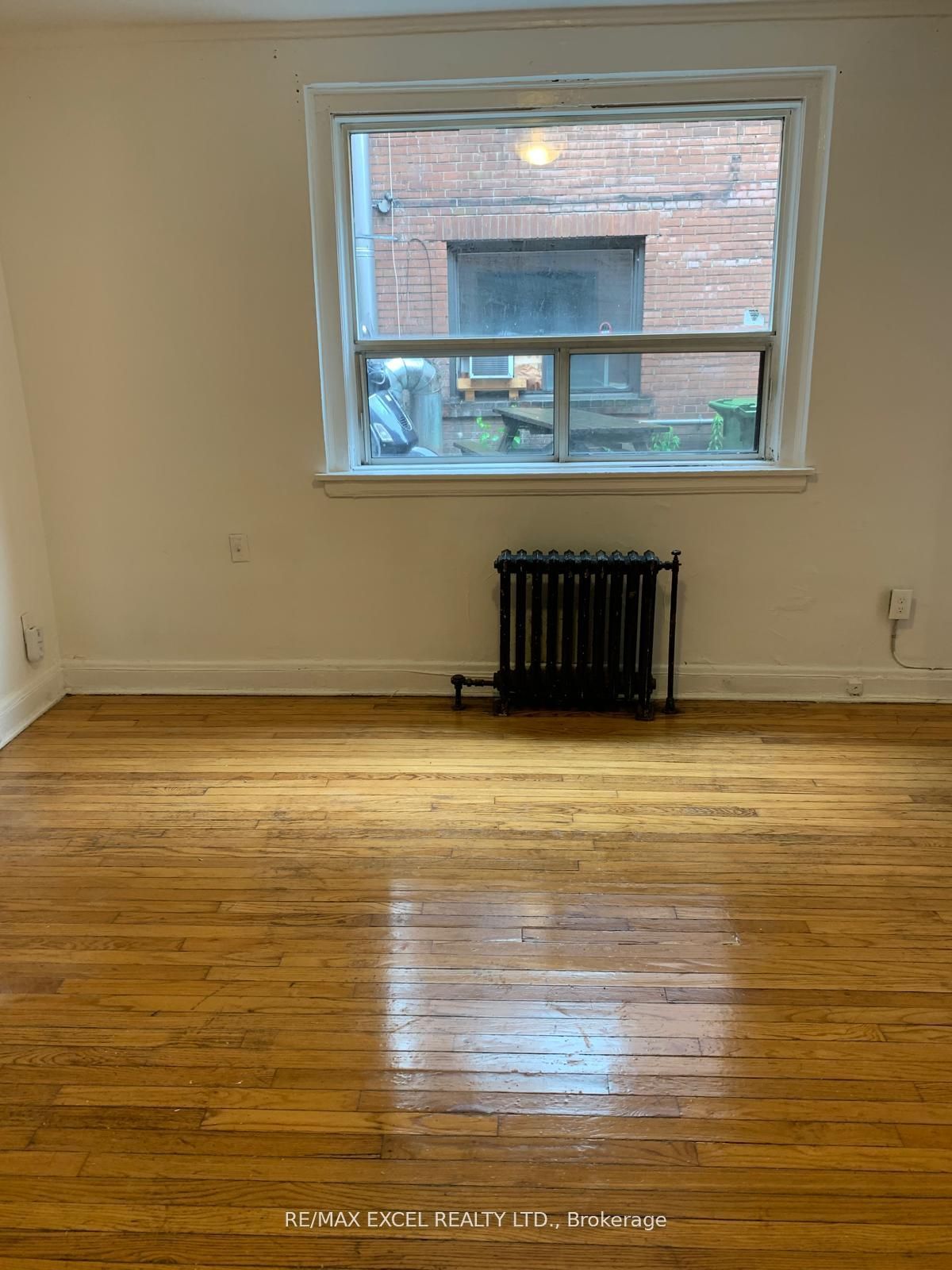 Unit 24 - 1A Elm Grove Avenue, Toronto 4
