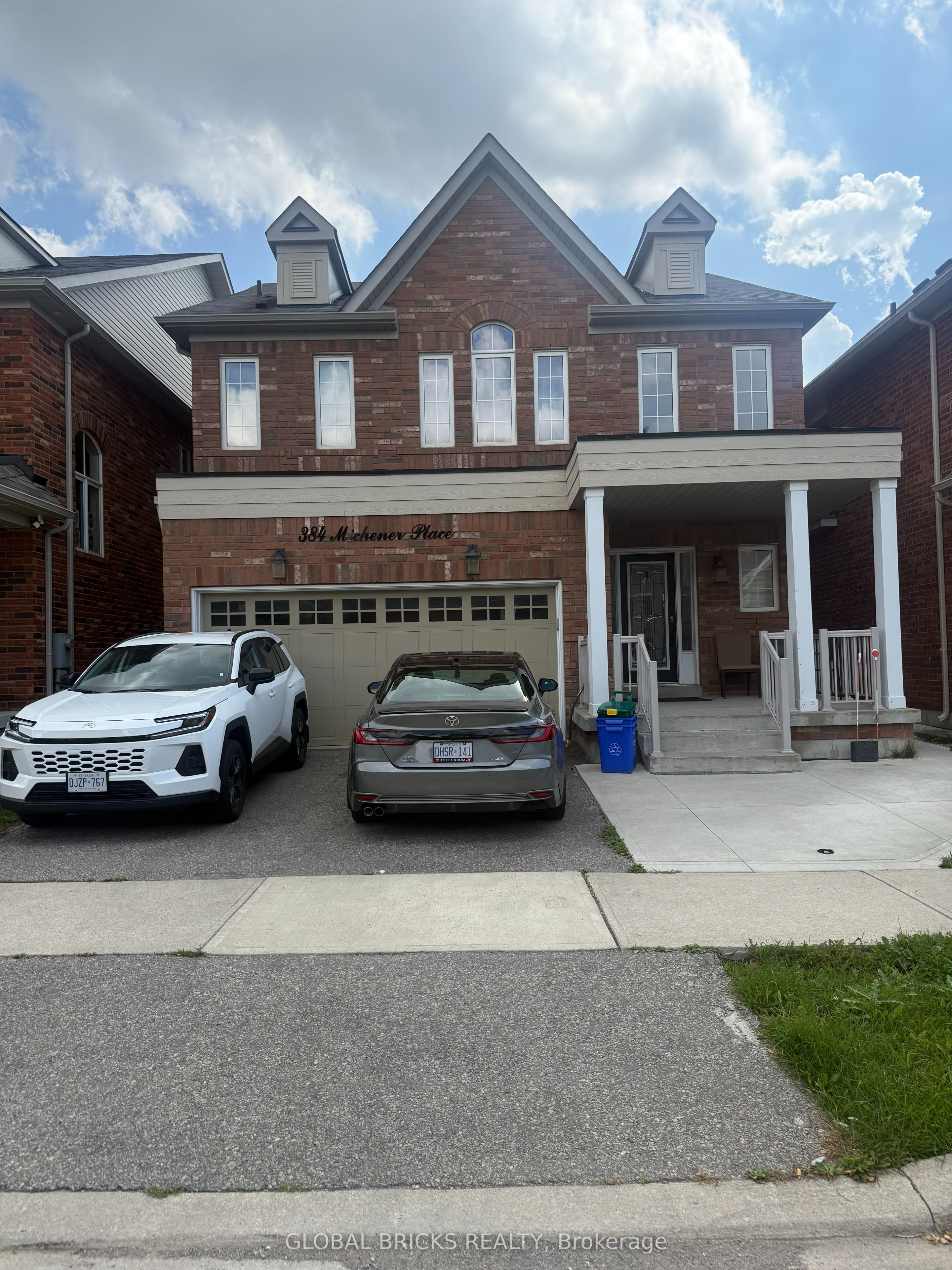 384 Michener Place S, Milton 2