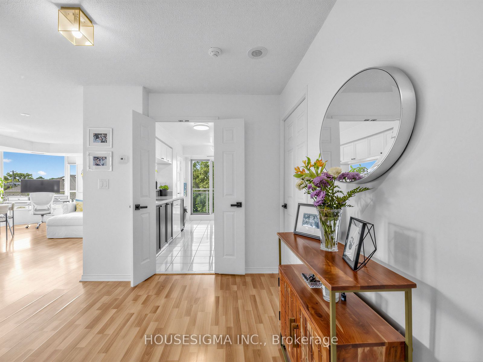 Unit 509 - 190 Manitoba Street, Etobicoke 4