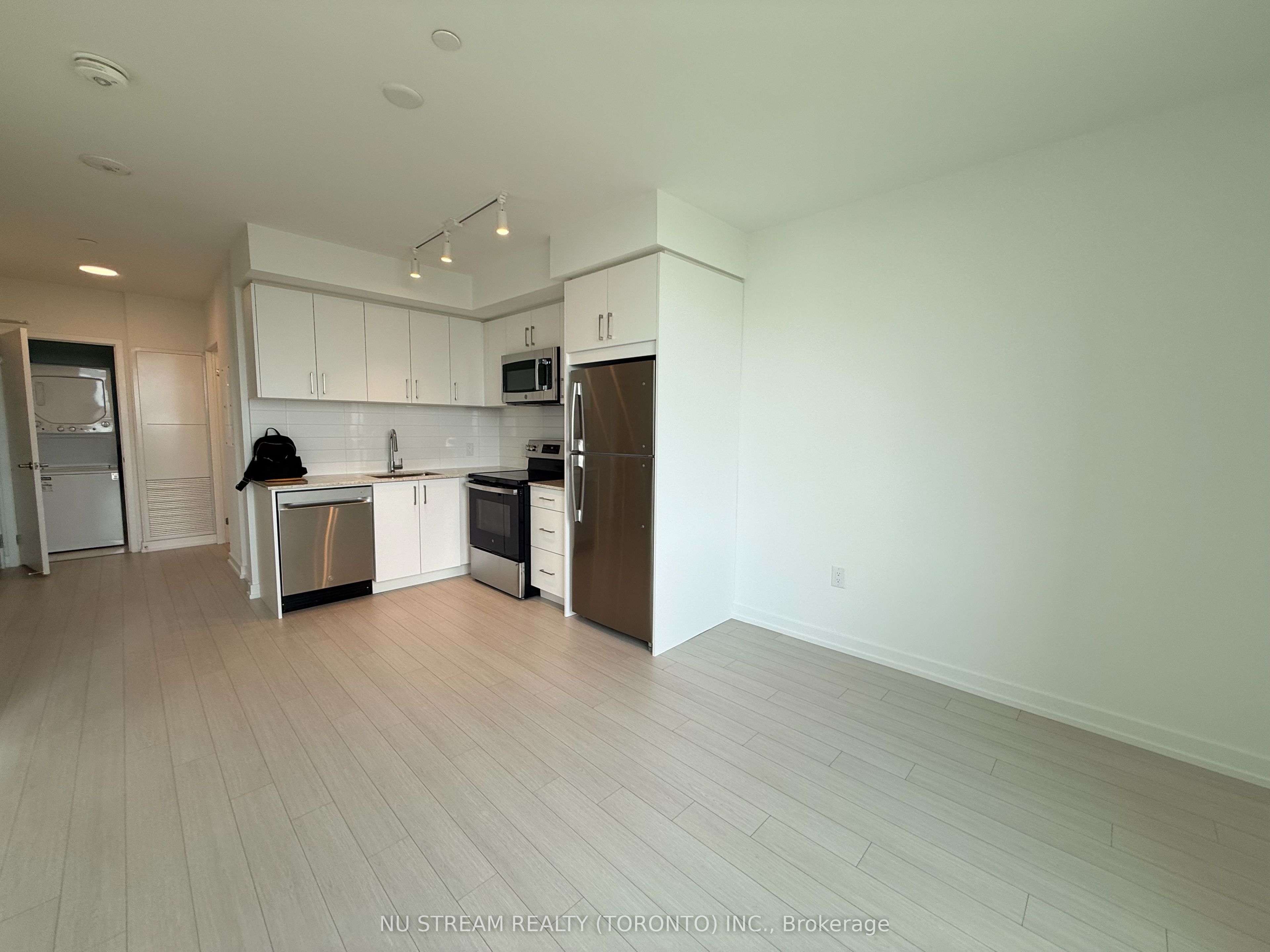 Unit 624 - 4000 Eglinton Ave Avenue W, Etobicoke 5