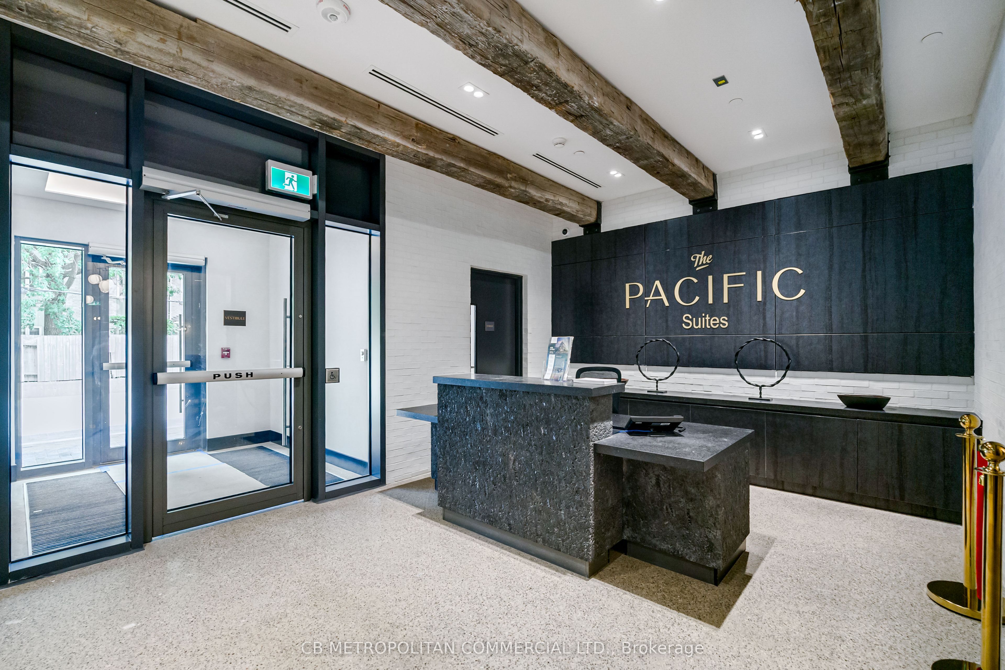 Unit 401 - 2946 Dundas Street West, Toronto 2