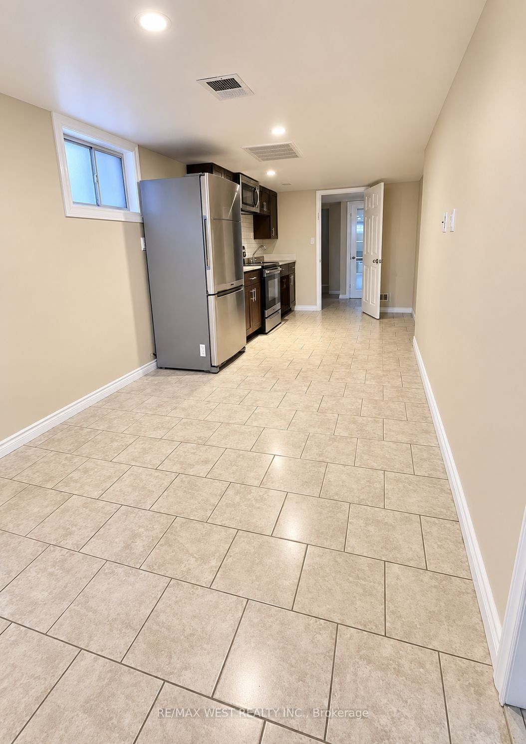 Unit Bsmt - 51 Mould Avenue, Toronto 4