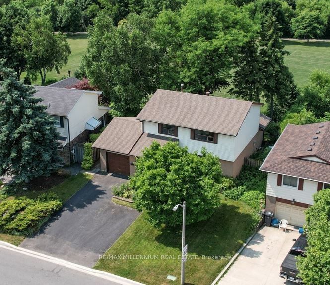 61 Centre Street S, Brampton 4