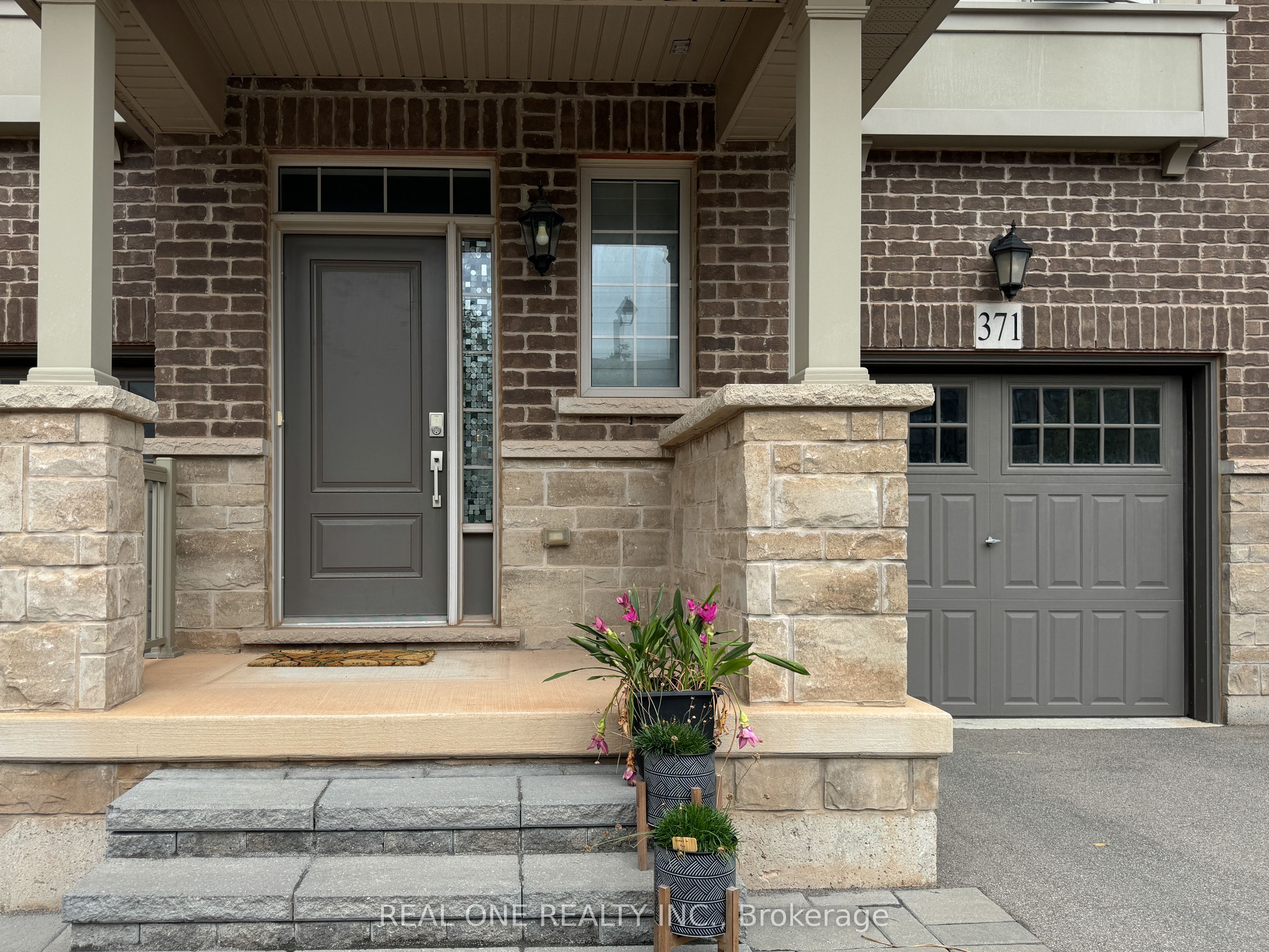 371 Wheat Boom Drive, Oakville 3