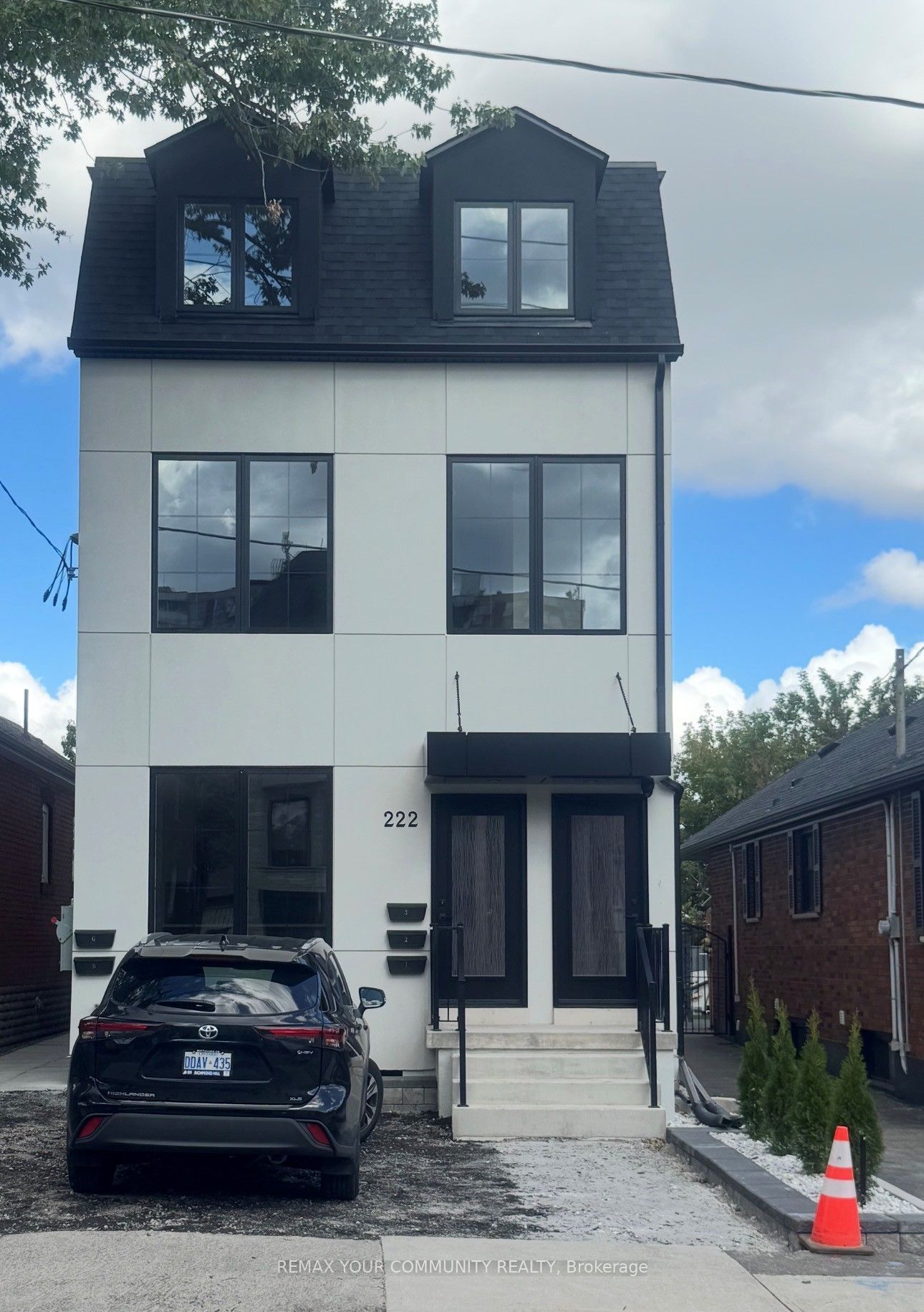 Unit 1 - 222 Belgravia Avenue, Toronto 2