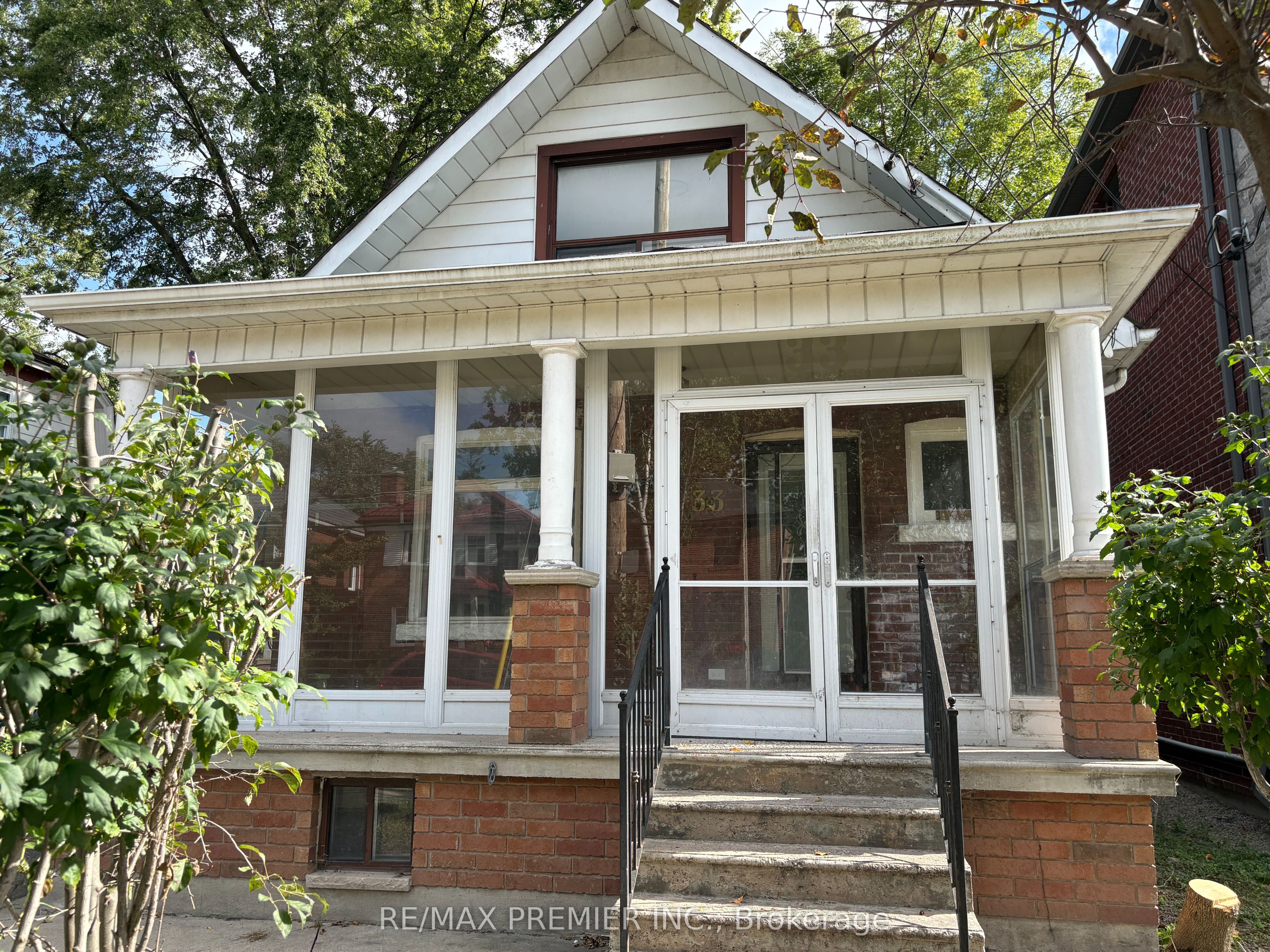 33 Royal York Road, Etobicoke 2