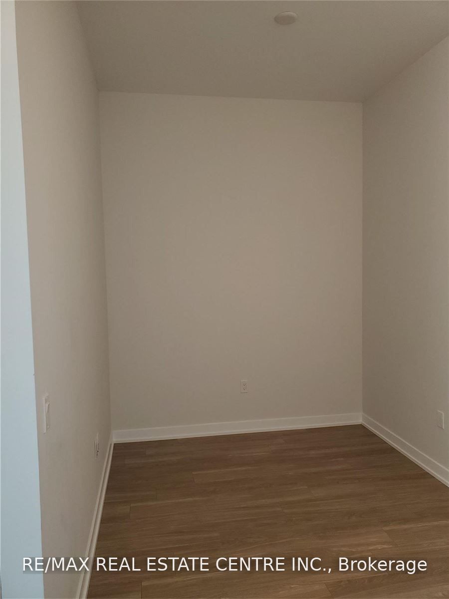 Unit 435 - 4055 Parkside Village Drive, Mississauga 4