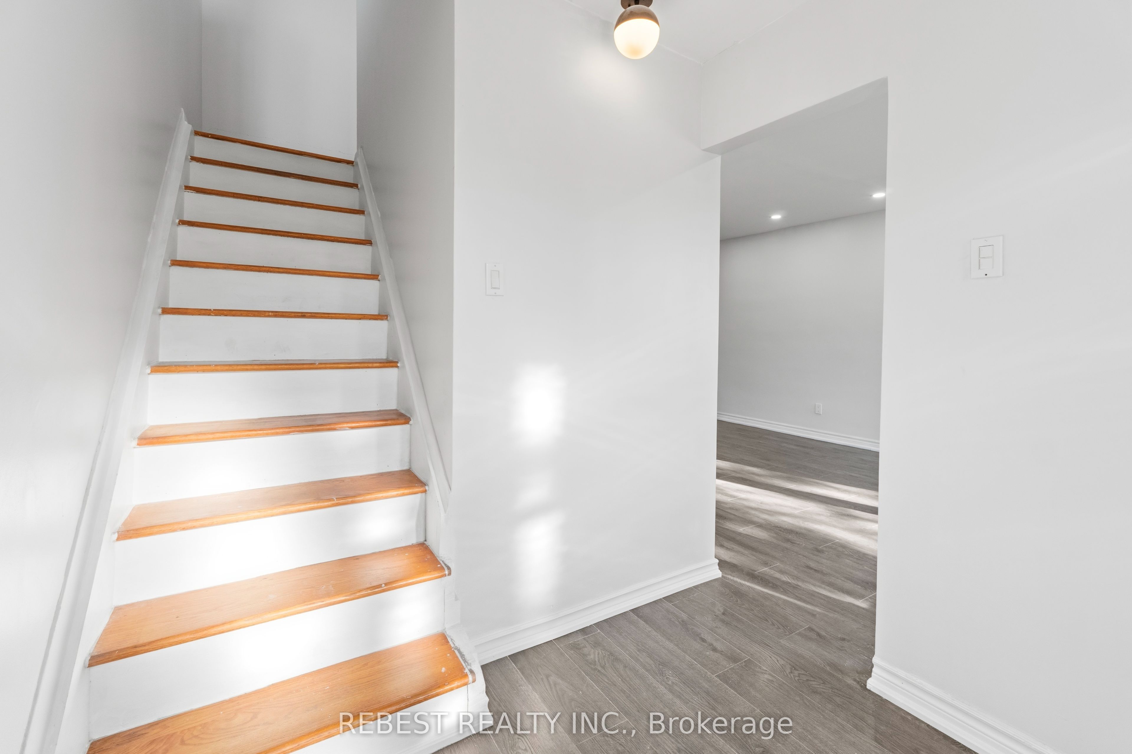 Unit Main - 2181 Wiseman Court, Mississauga 5