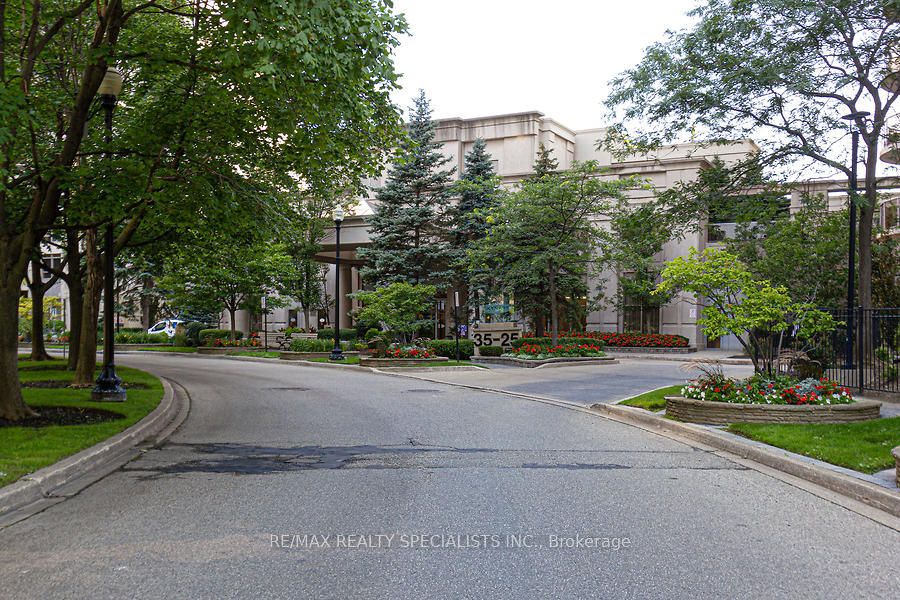 Unit 2320 - 25 Kingsbridge Garden Circle, Mississauga 3
