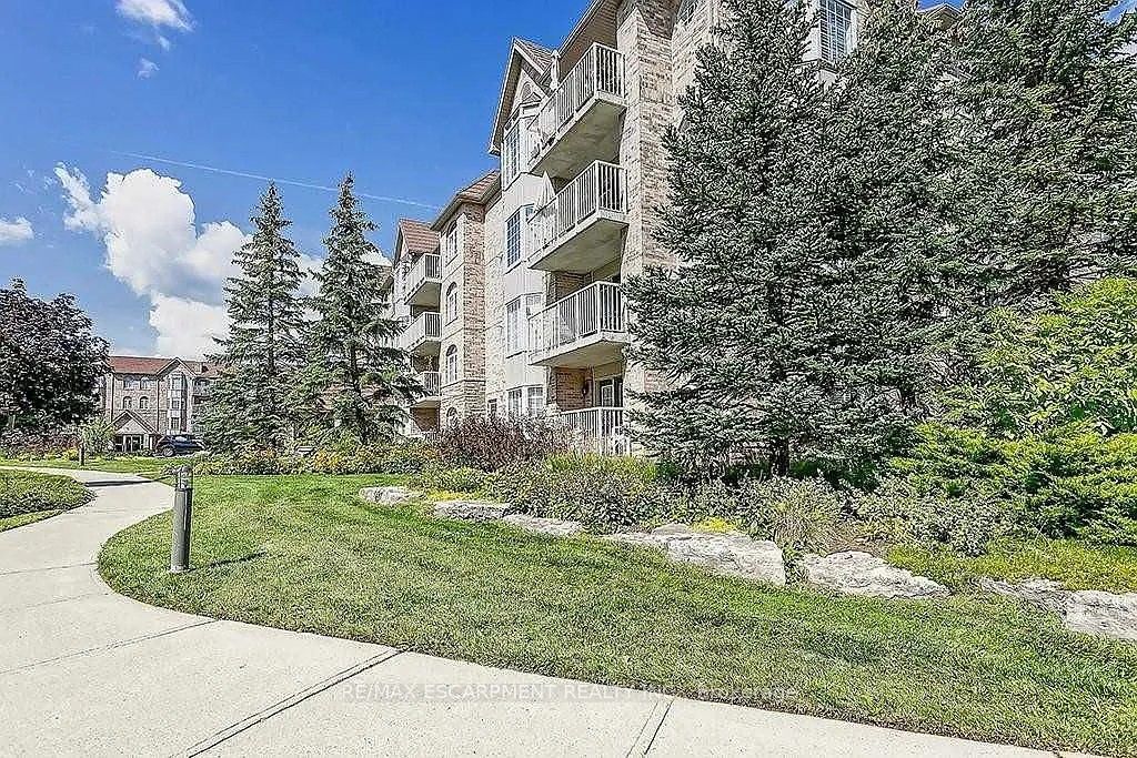 Unit F405 - 216 Plains Road W, Burlington 2