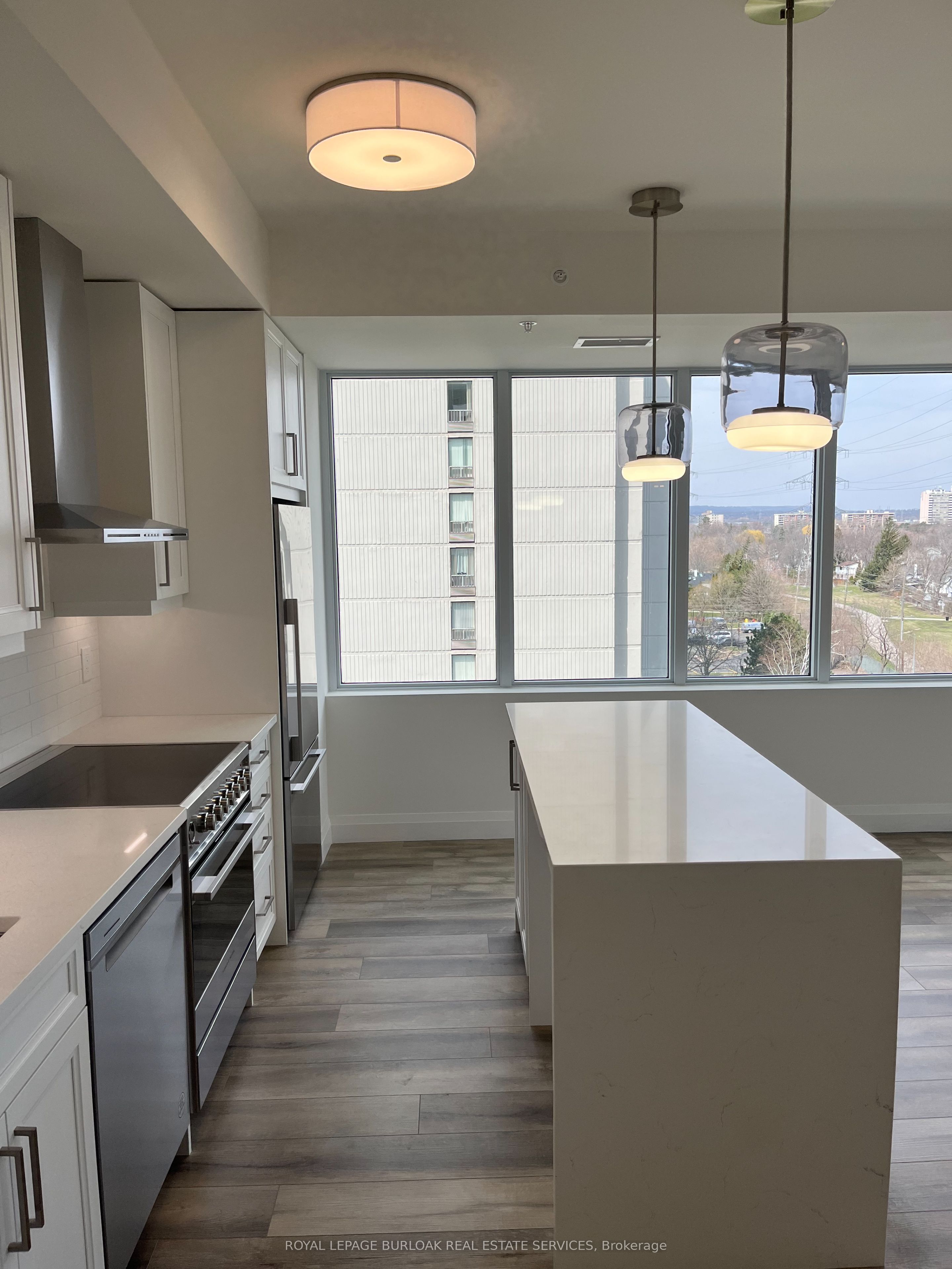 Unit 703 - 500 Brock Avenue, Burlington 5