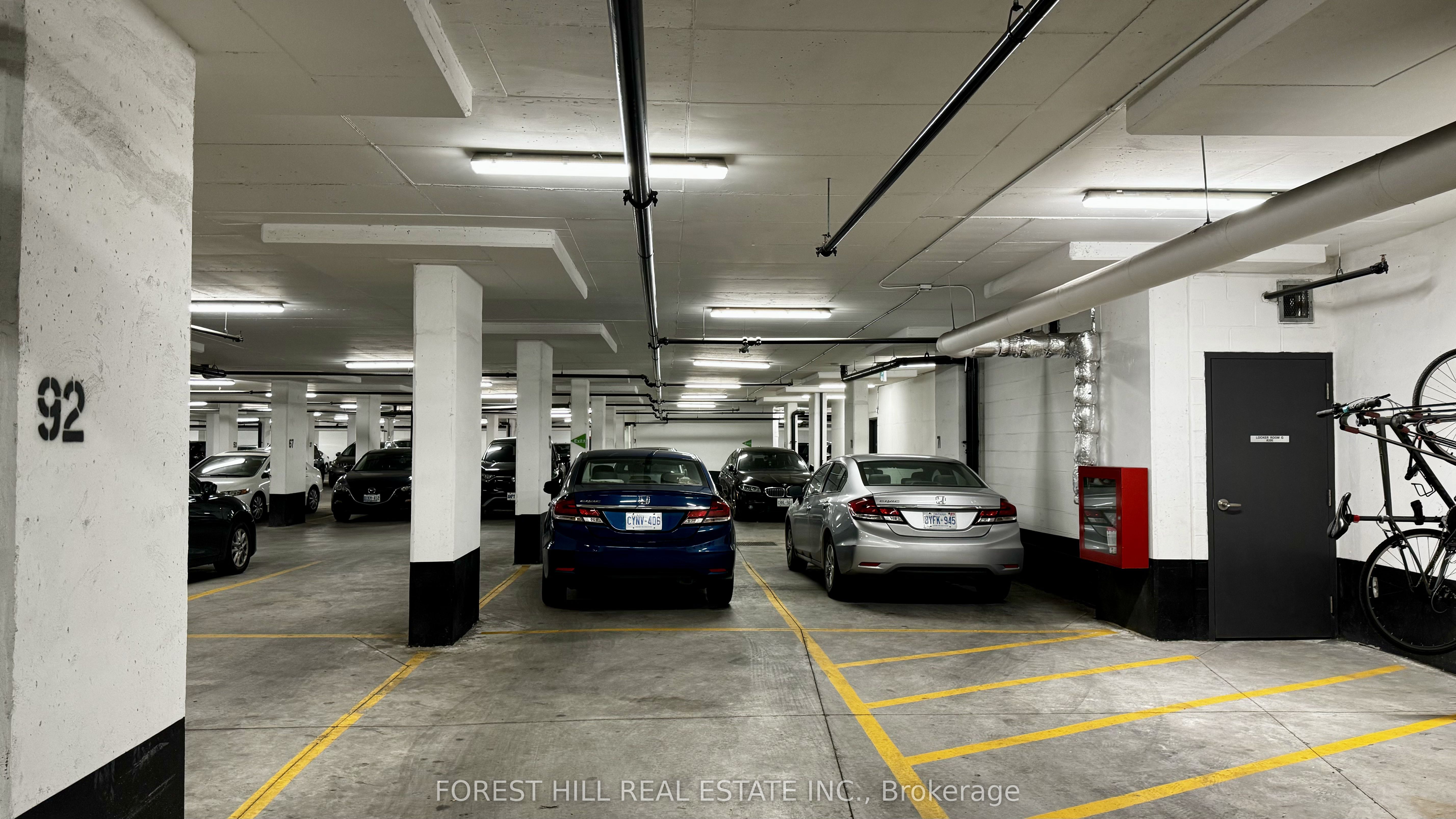 Unit 1422 - 160 Flemington Road, North York 5