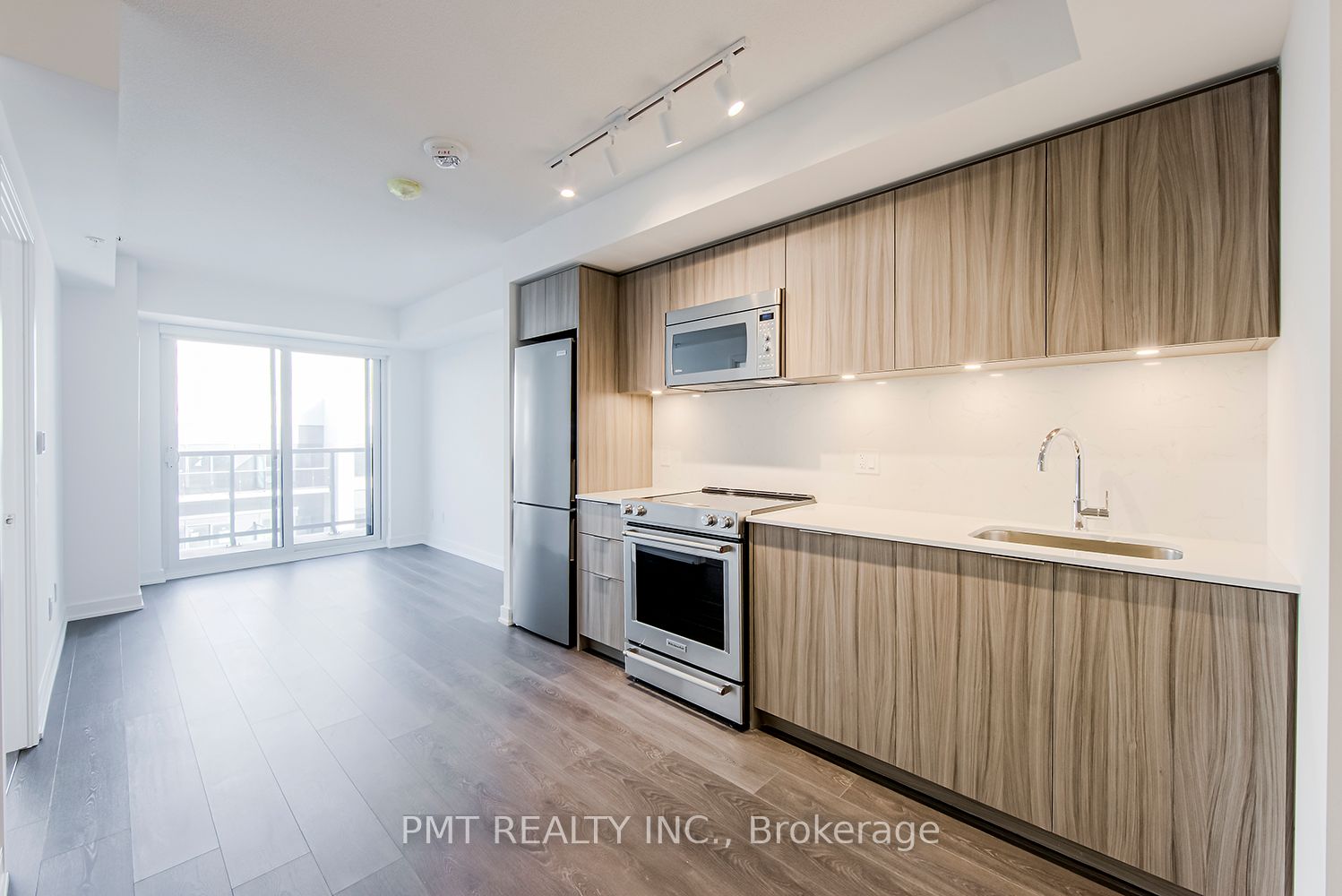 Unit 2105 - 30 Samuel Wood Way, Etobicoke 2
