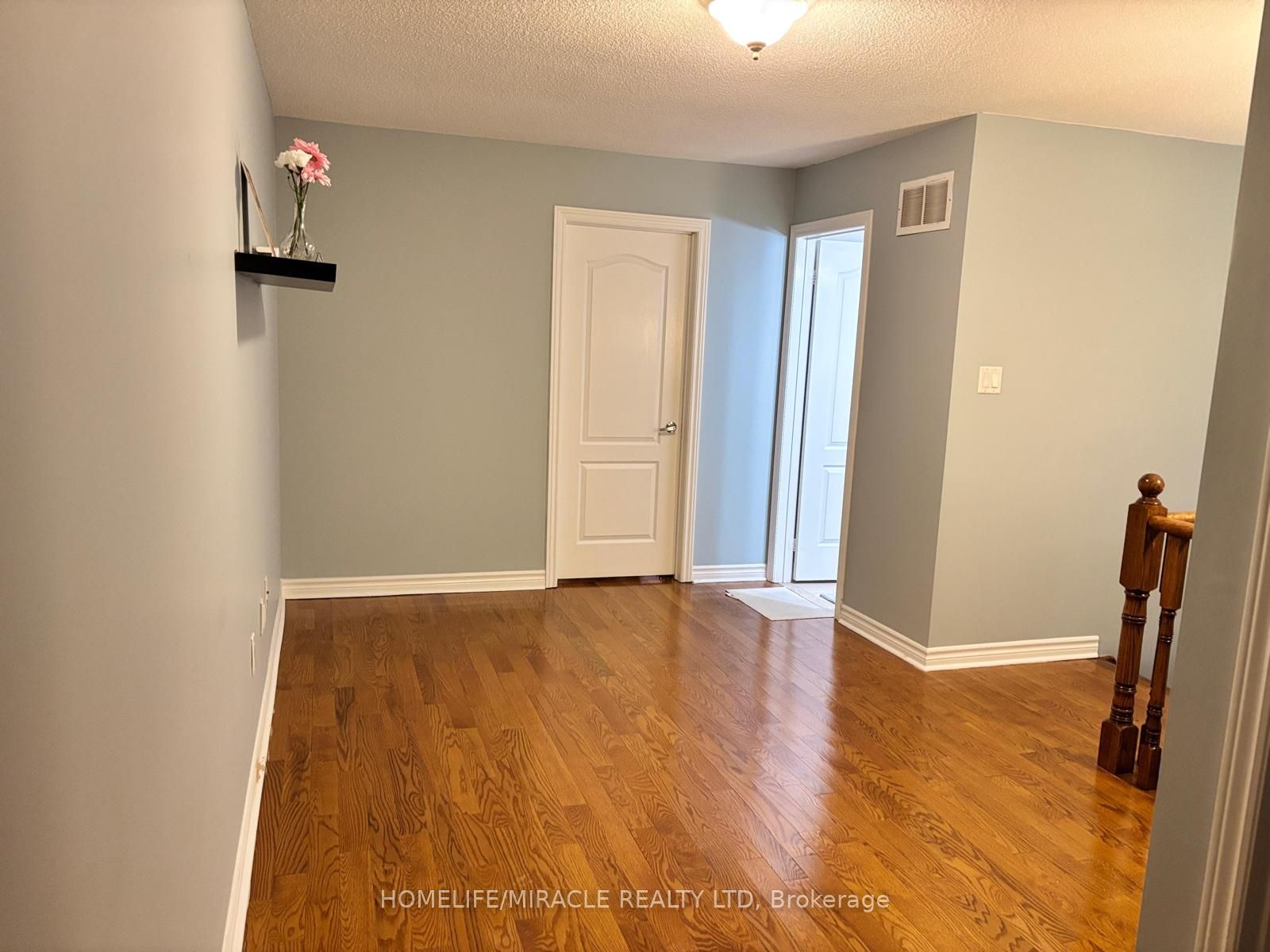 820 Othello Court, Mississauga 4