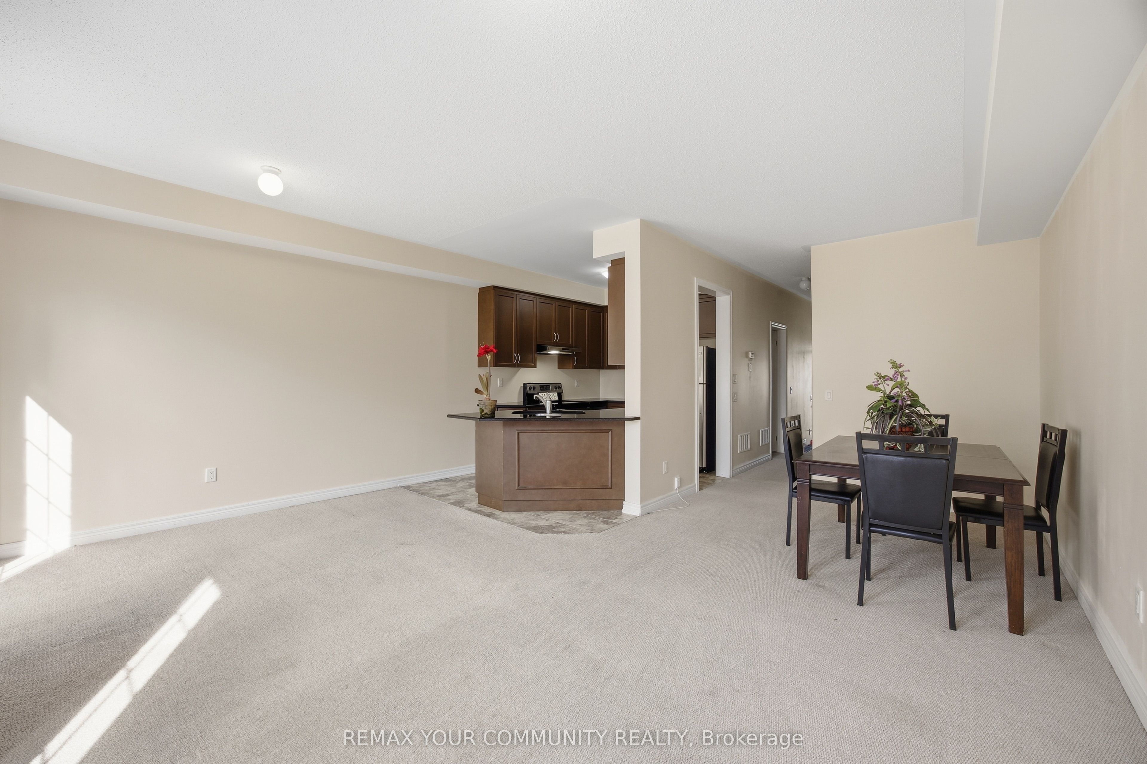 90 SKY HARBOUR Drive, Brampton 4
