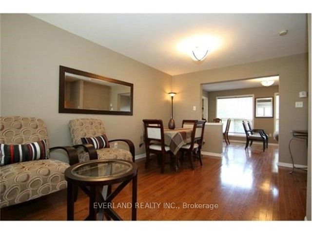 2344 Proudfoot Trail, Oakville 2