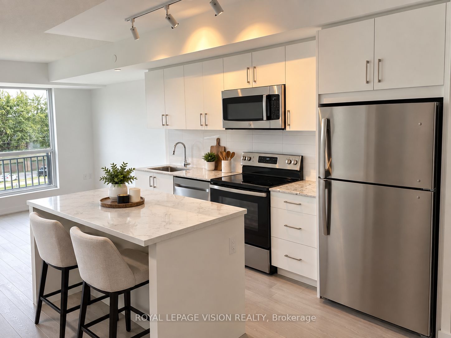 Unit 329 - 4010 Eglinton Avenue W, Etobicoke 2