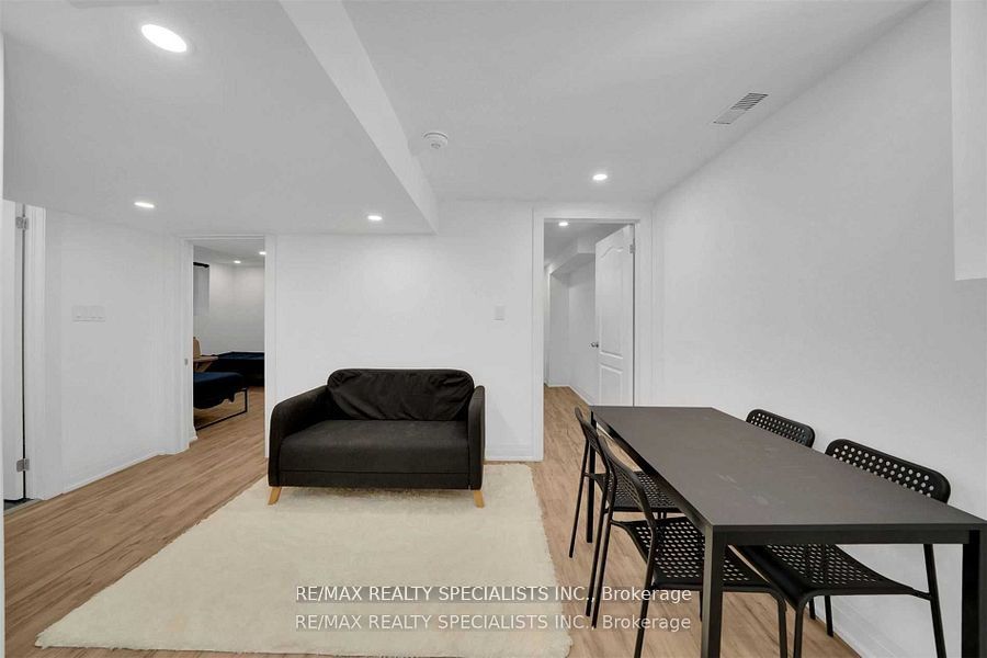 Unit Unit 2 - 7294 Rosehurst Drive, Mississauga 3