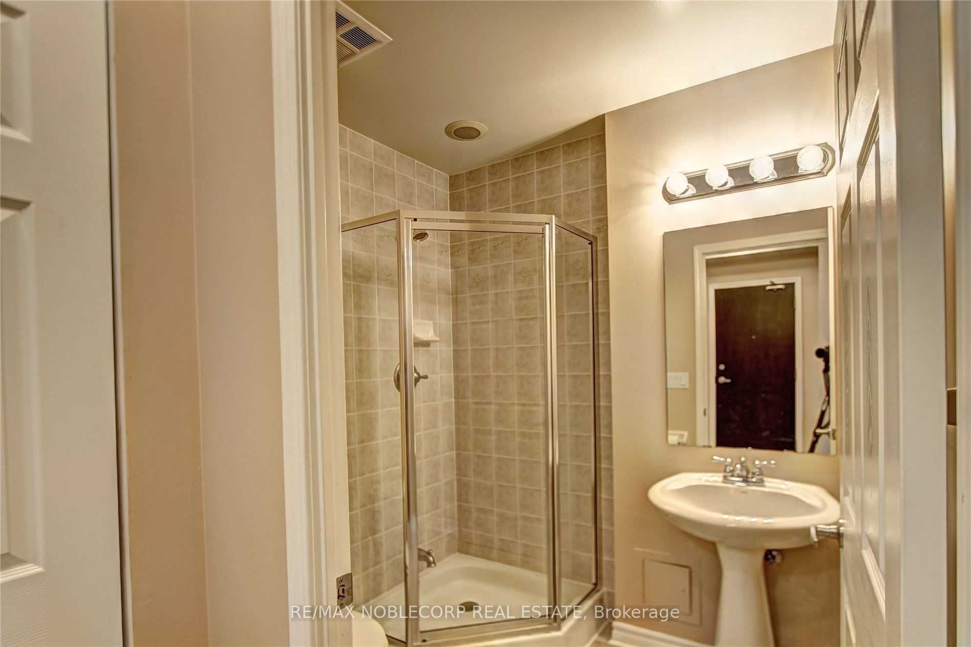 Unit 308 - 388 Prince Of Wales Drive, Mississauga 5