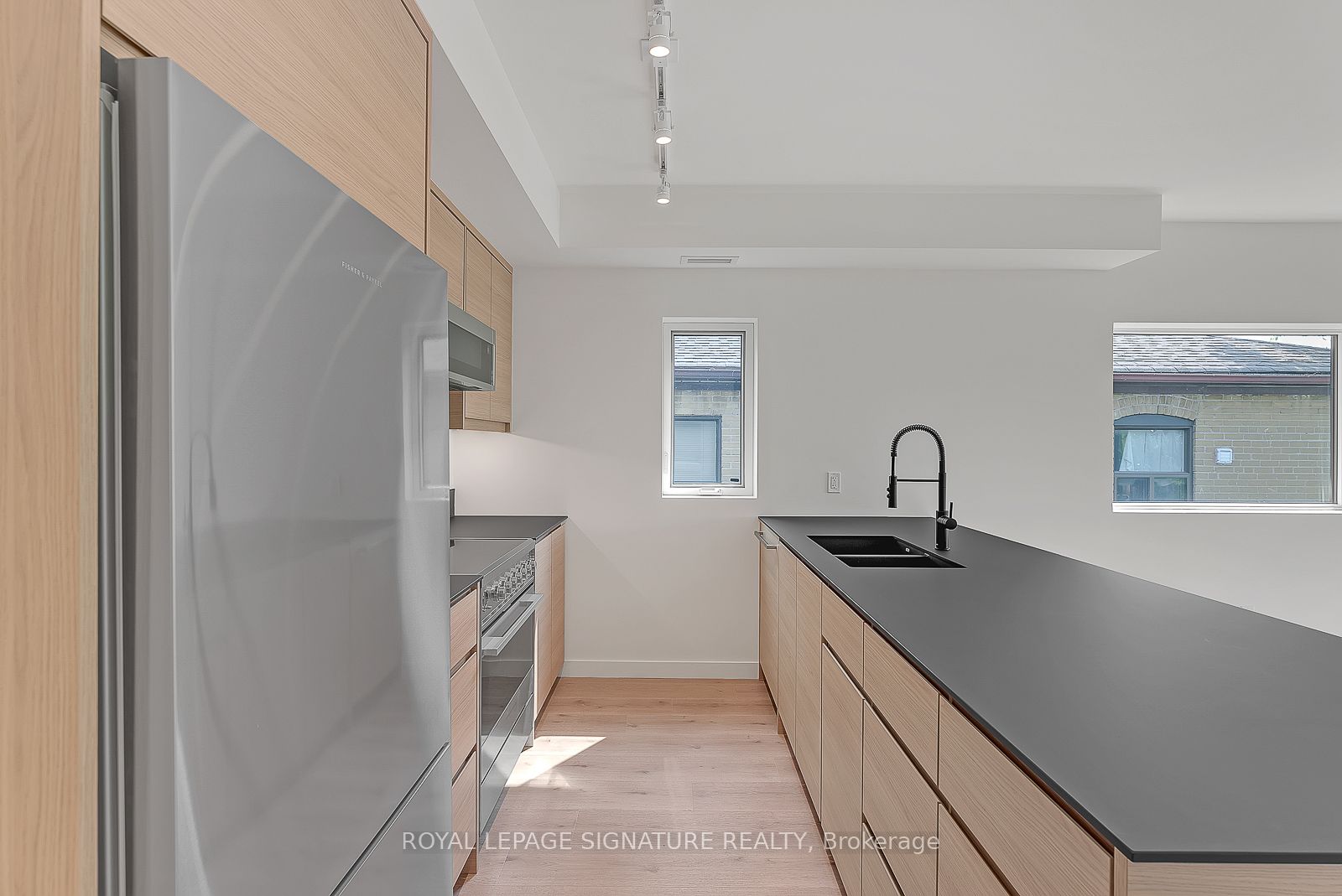 Unit 4 - 1254 Davenport Road, Toronto 5