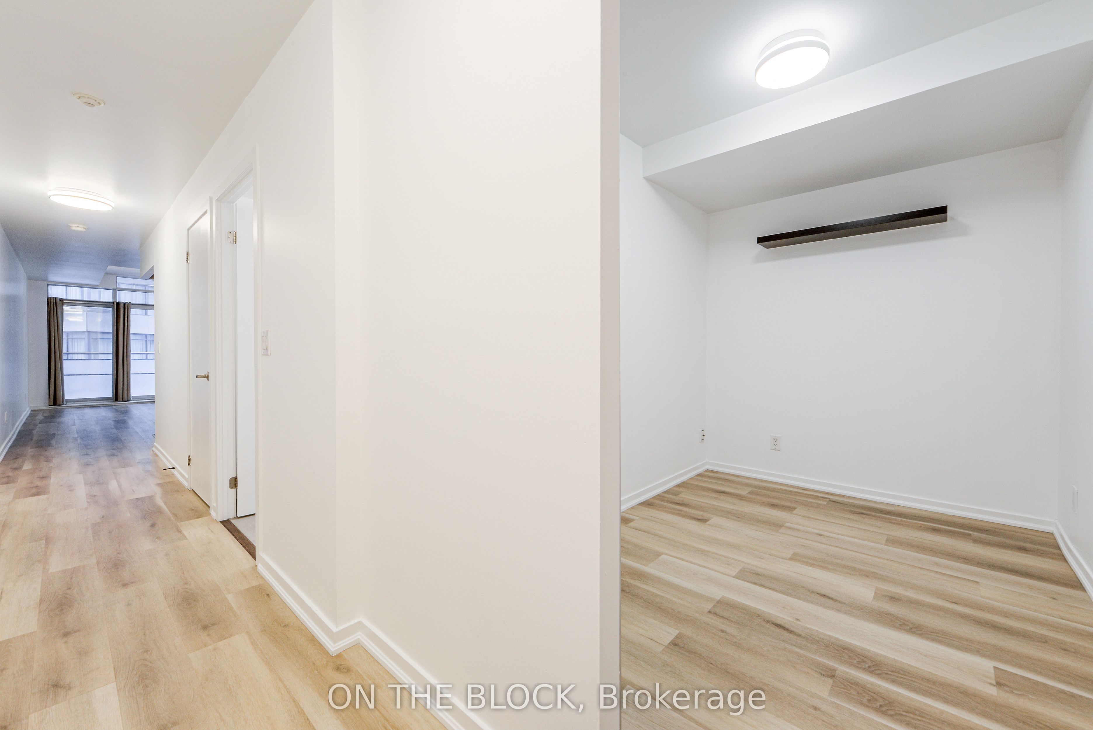 Unit 302 - 38 Joe Shuster Way, Toronto 3