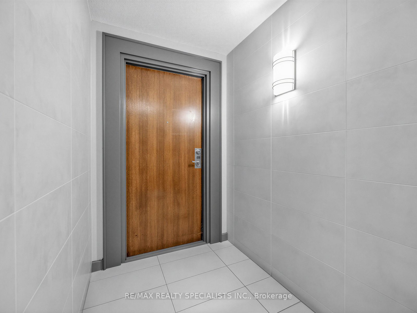 Unit 1501 - 215 Queen Street E, Brampton 3