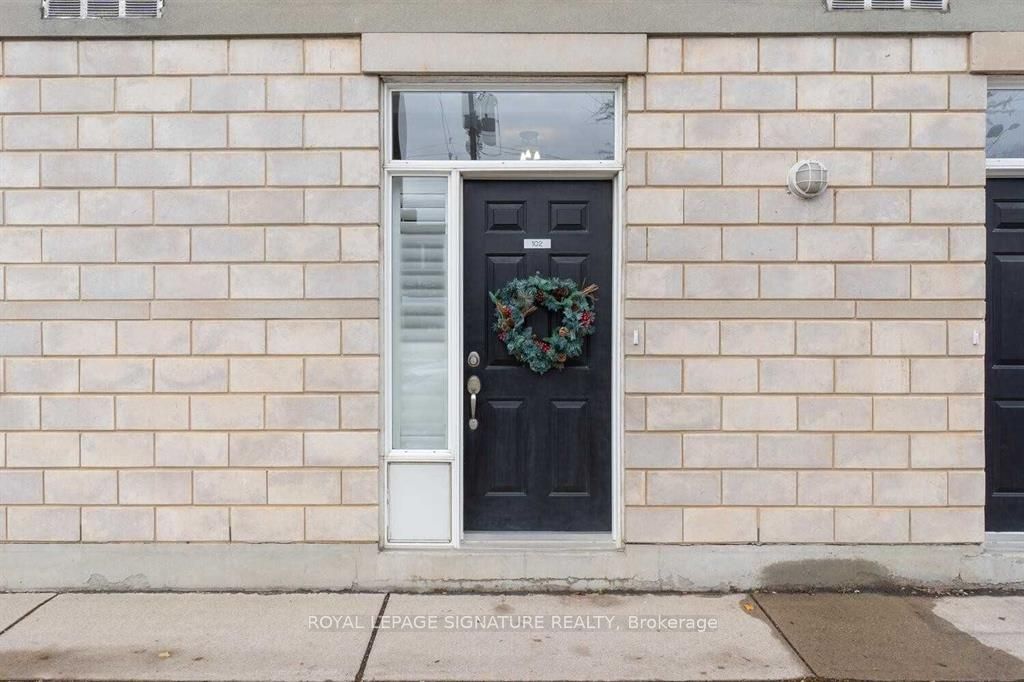 Unit 102 - 3400 Lake Shore Boulevard W, Etobicoke 2