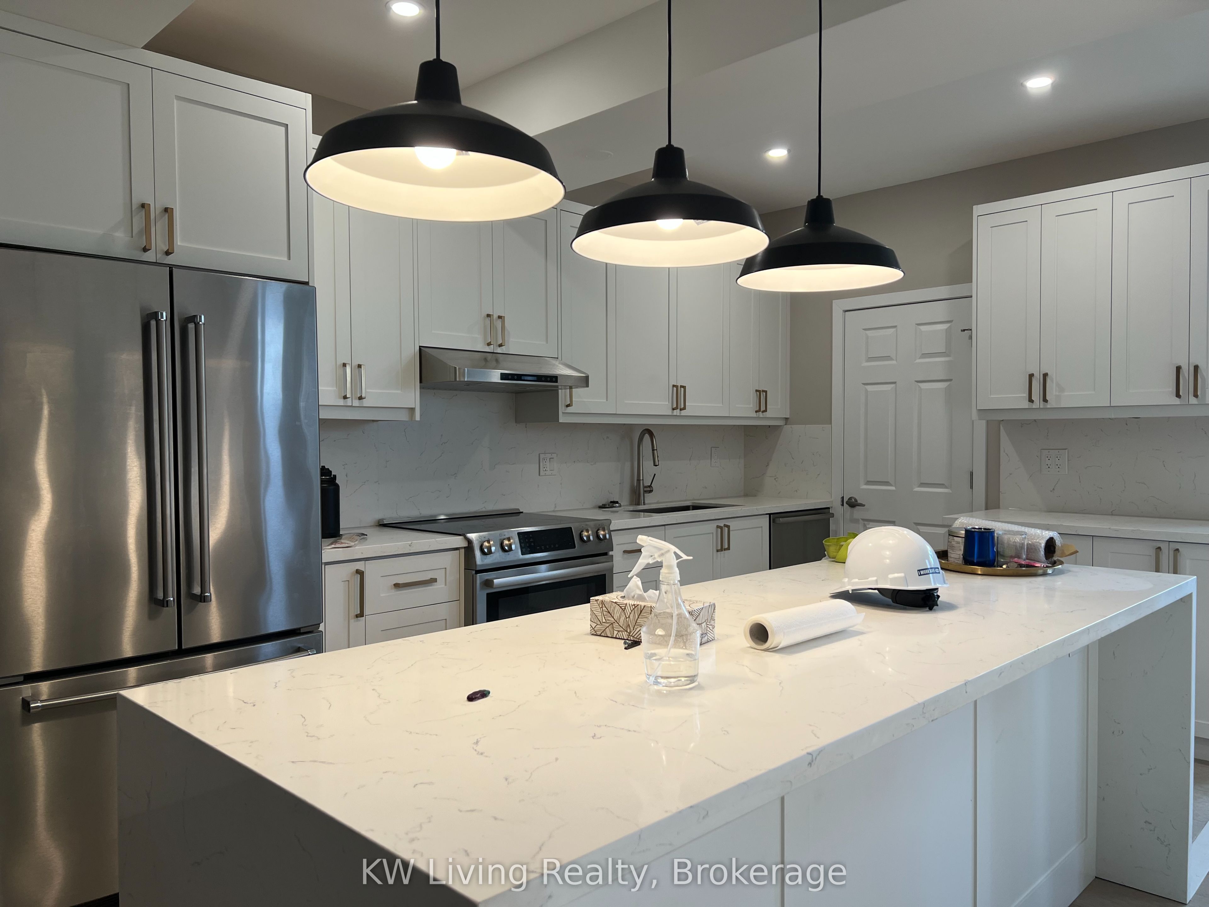 2421 Eighth Line, Oakville 3