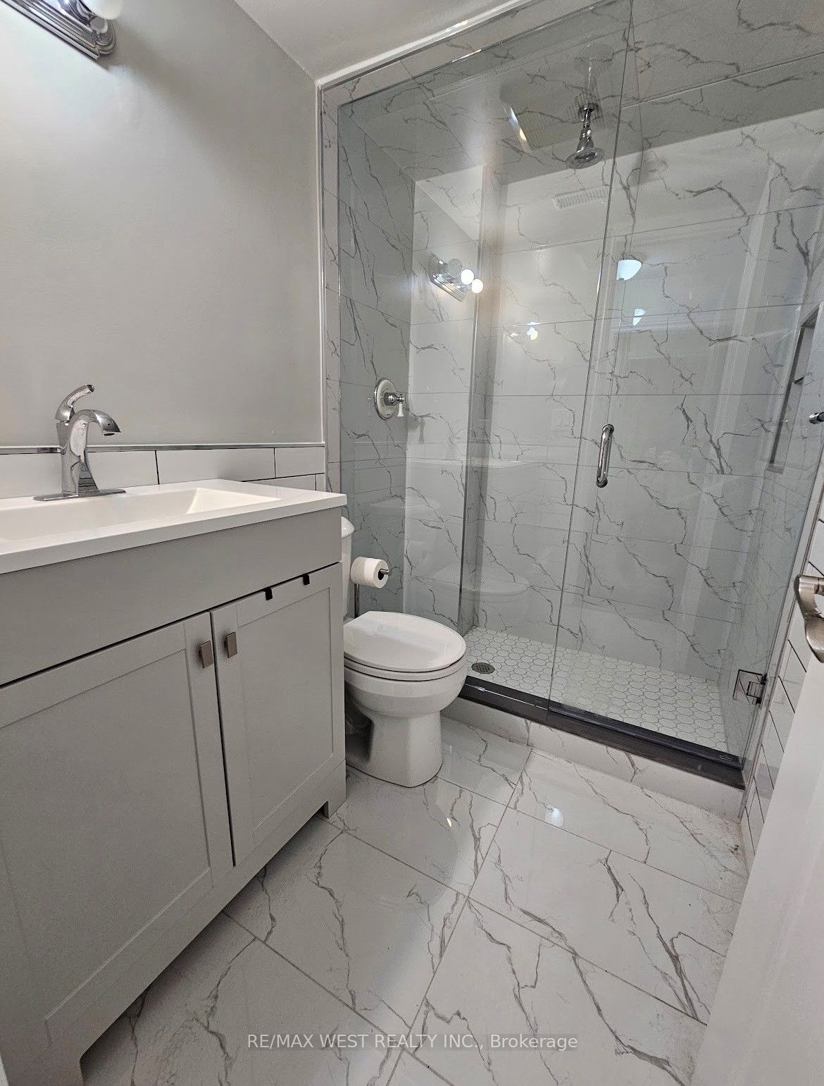 Unit Lower - 77 Murrie Street, Etobicoke 4