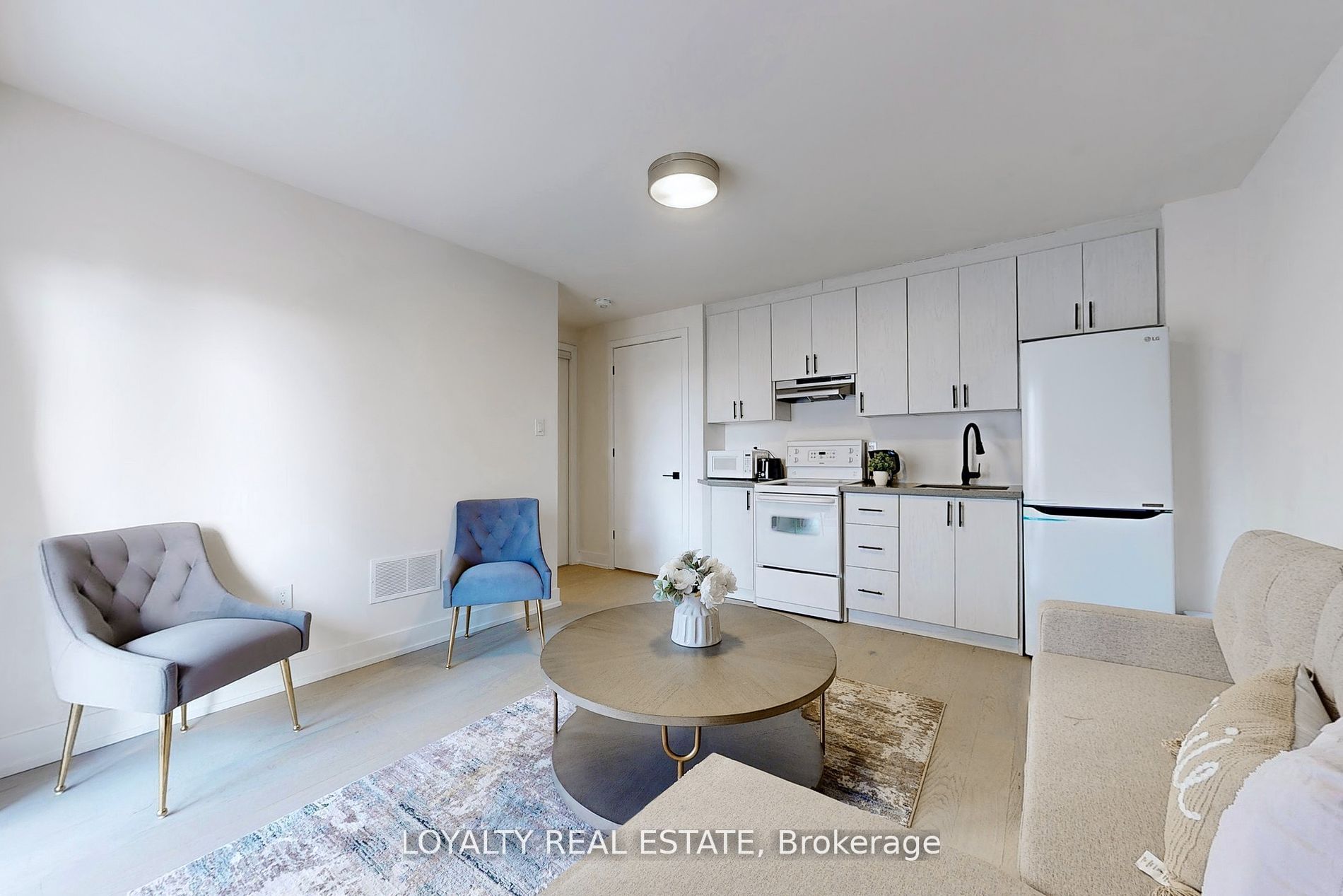 38A-Lower Monclova Road, North York 3