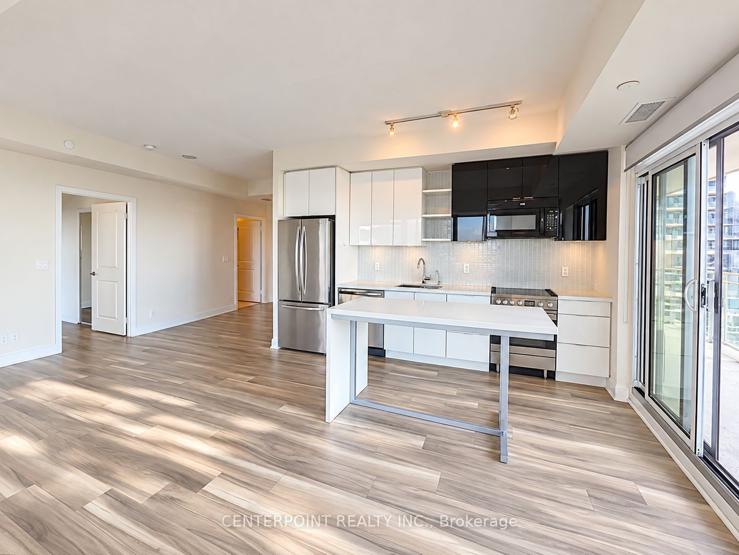 Unit 810 - 33 Shore Breeze Drive, Etobicoke 4